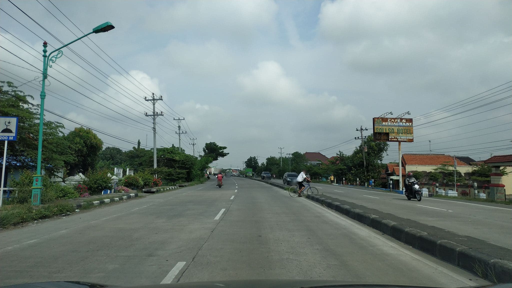 Street view near Salsa Hotel, Bulakamba — © akrimullag (CC BY-SA · Mapillary)