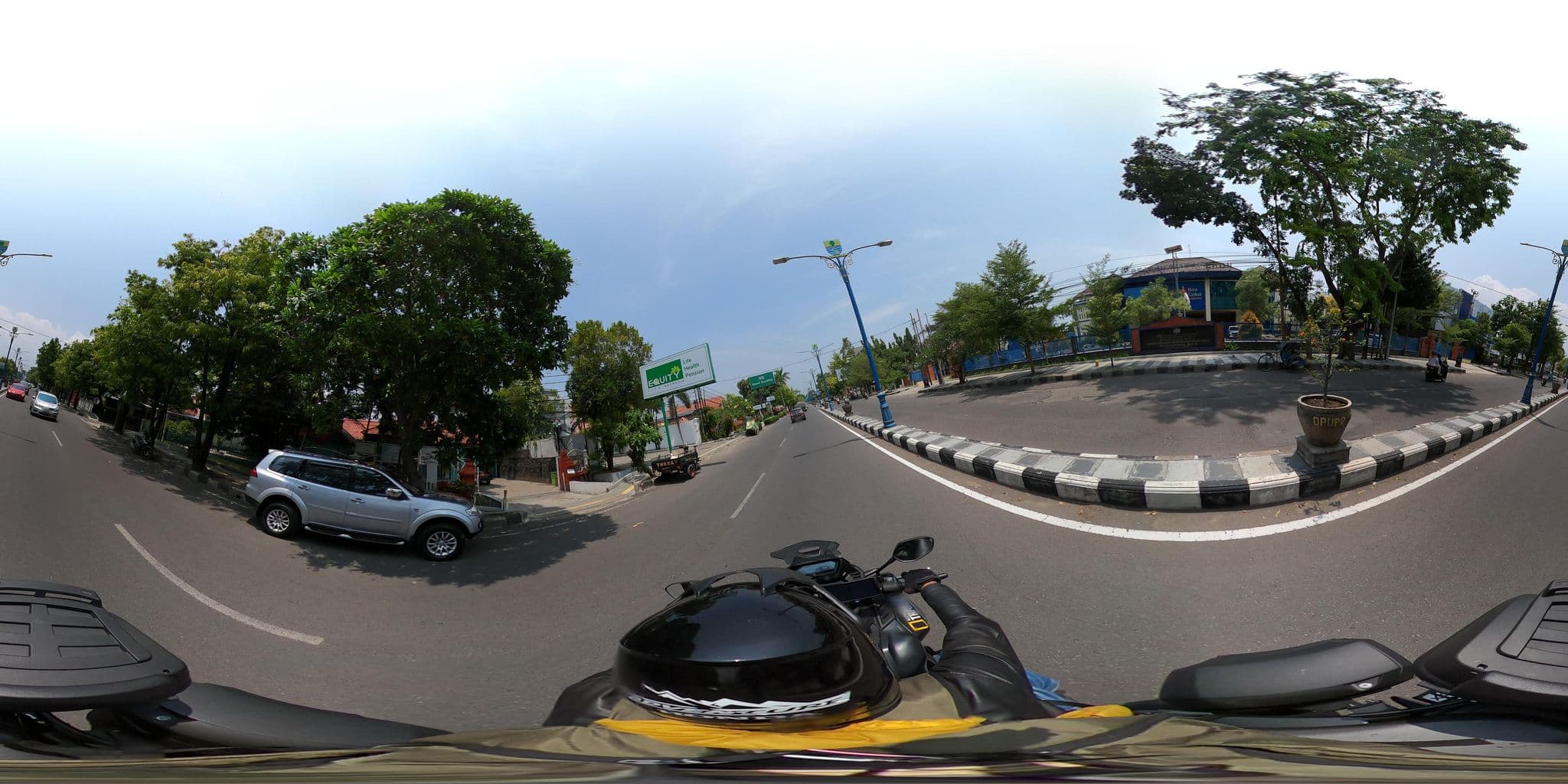 Street view near Hotel Zambrud, Cirebon — © Kaart_Local (CC BY-SA · Mapillary)