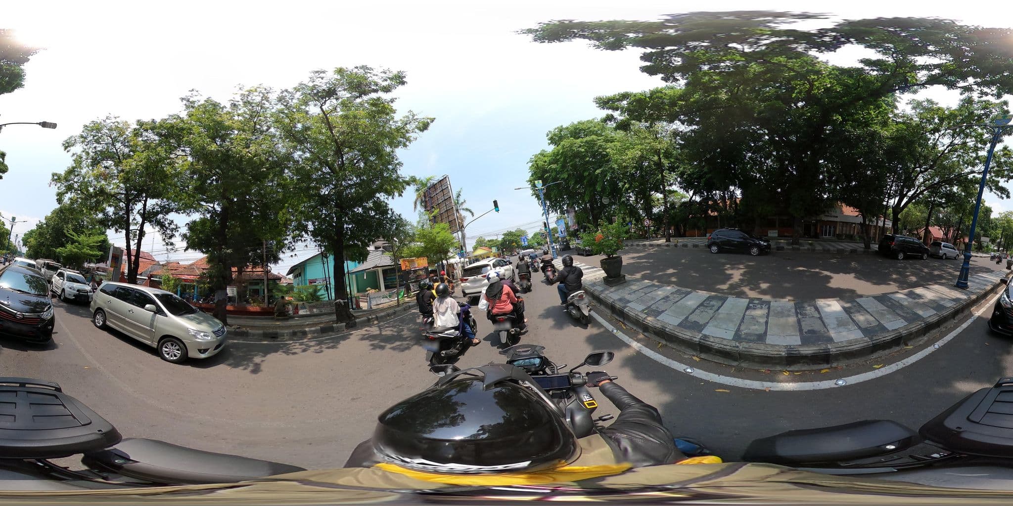 Street view near Novotel Resort Bogor, Cirebon — © Kaart_Local (CC BY-SA · Mapillary)