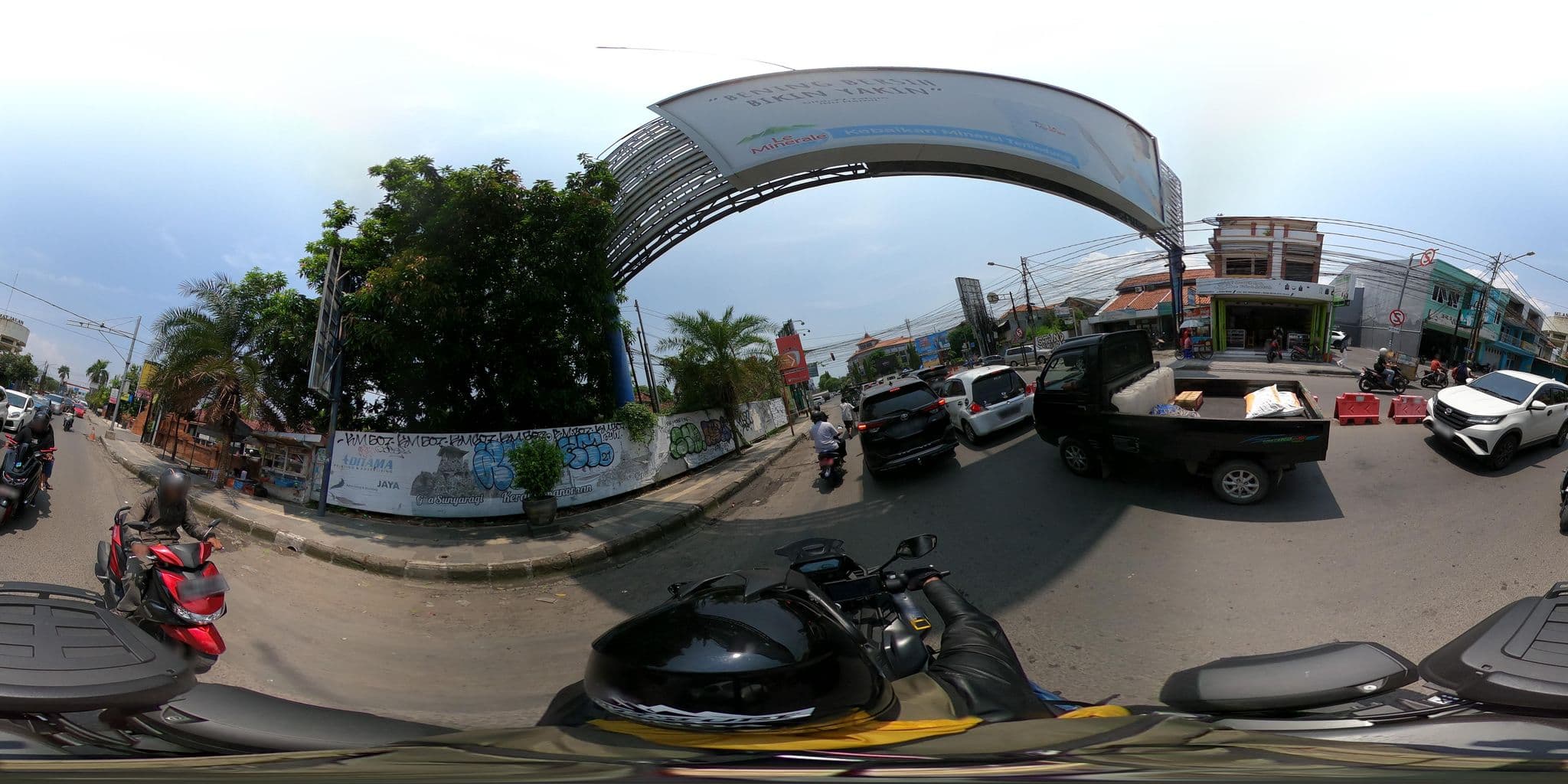 Street view near Apita Tower Hotel Lt. 6, Cirebon — © Kaart_Local (CC BY-SA · Mapillary)