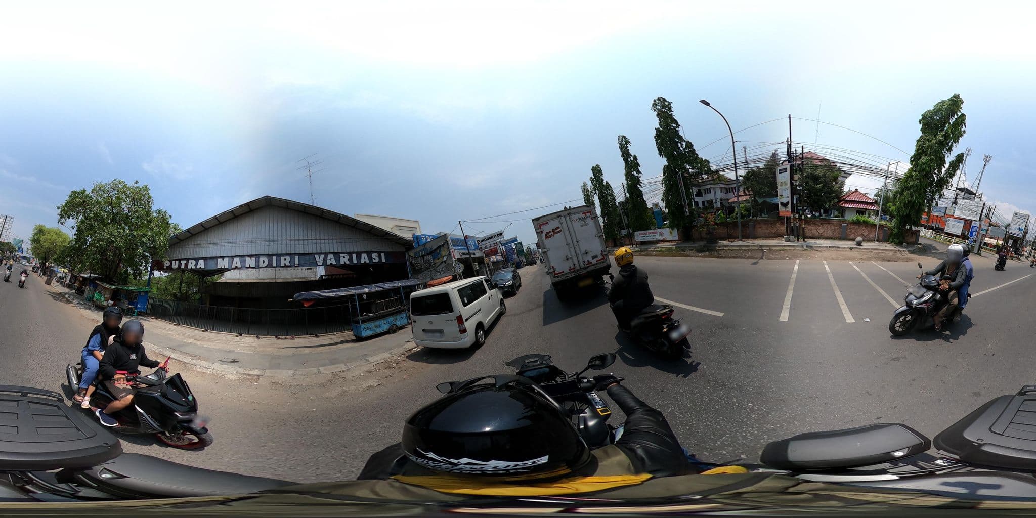 Street view near Verse Hotel Cirebon, Cirebon — © Kaart_Local (CC BY-SA · Mapillary)