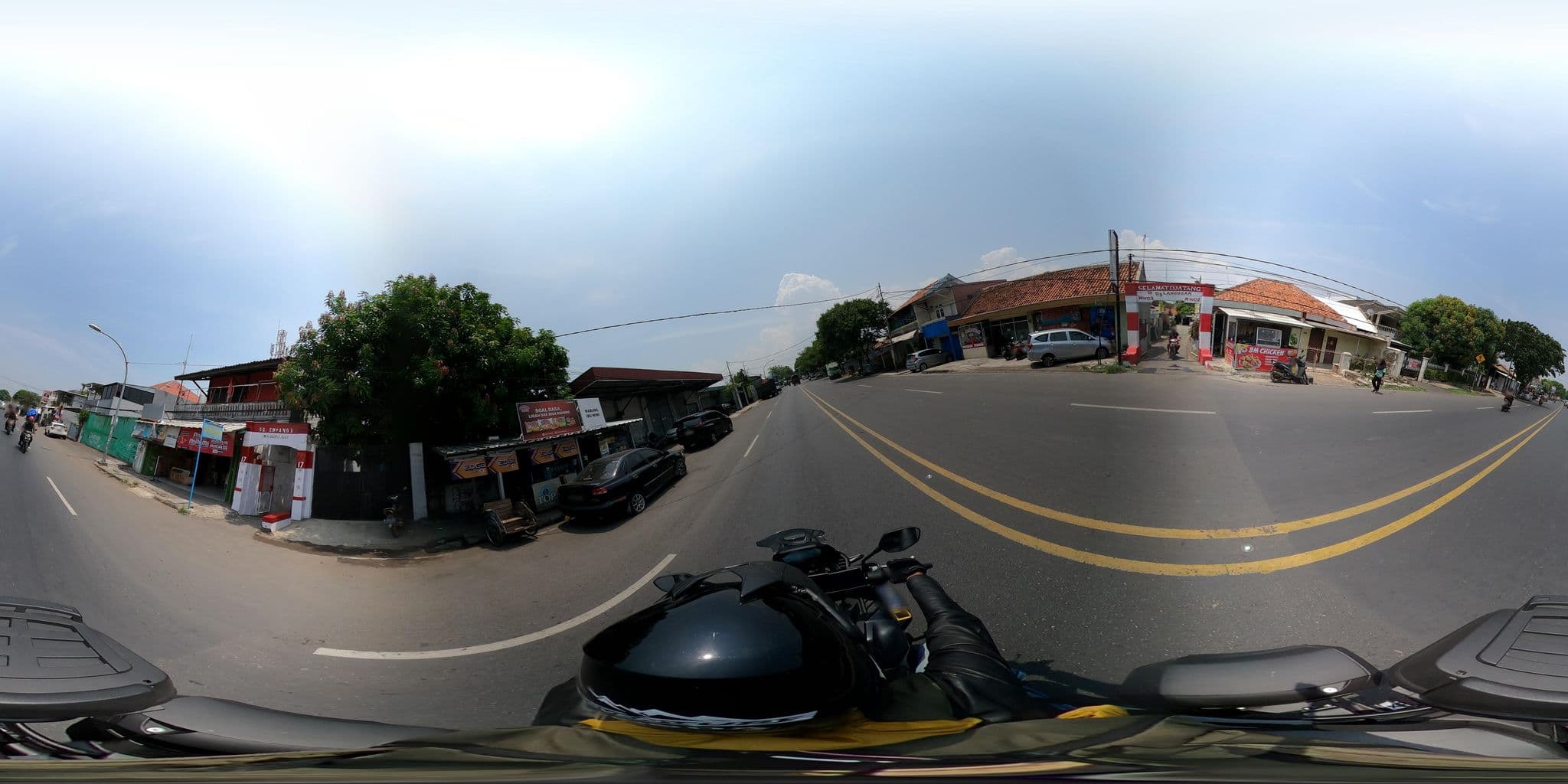 Street view near Hotel Apita Village, Cirebon — © Kaart_Local (CC BY-SA · Mapillary)