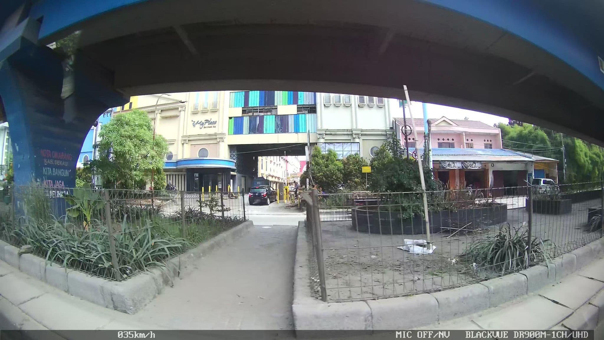 Street view near Pesona Cikarang, Cikarang — © kaart_2 (CC BY-SA · Mapillary)