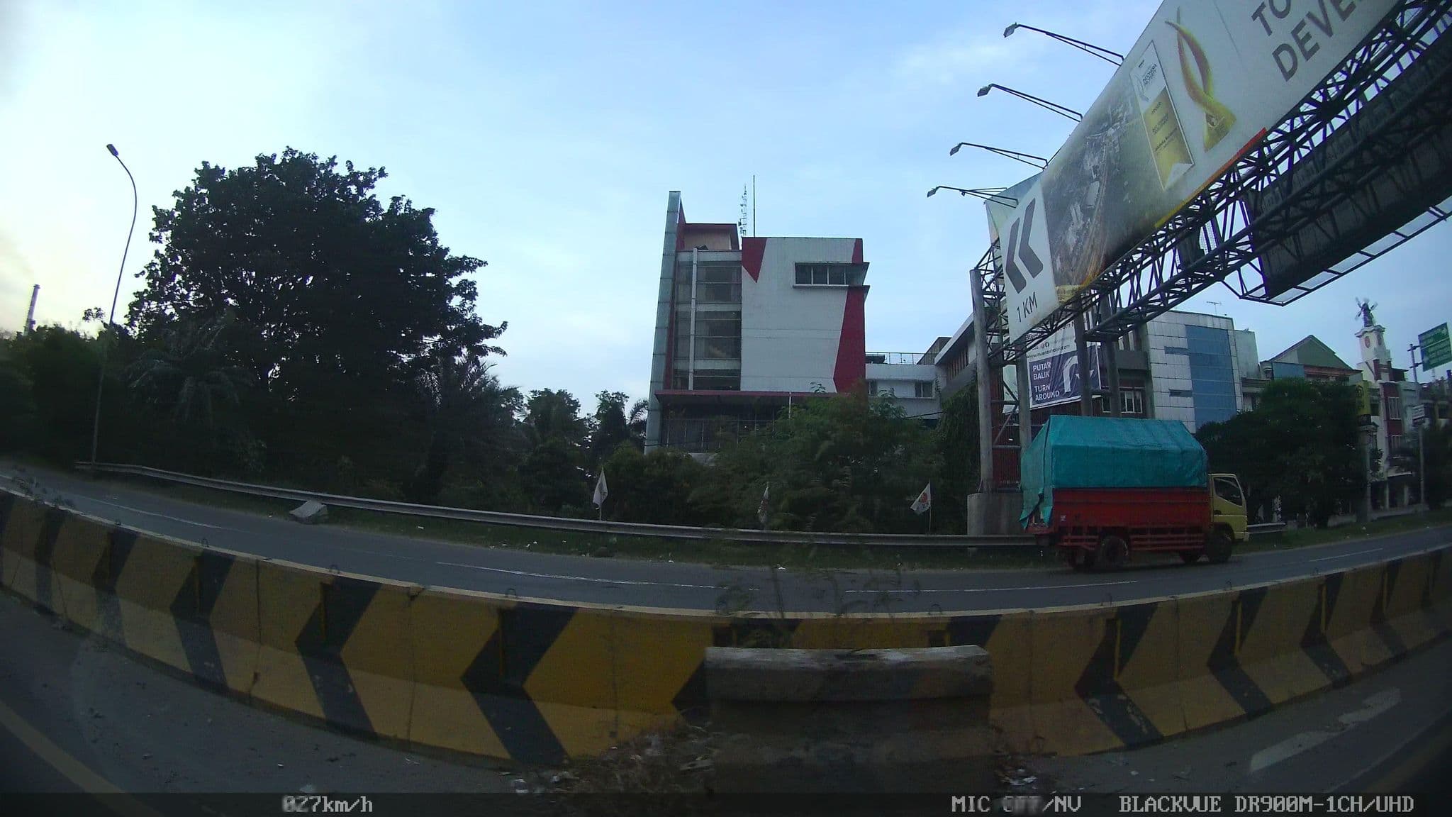 Street view near Boutique Hotel, Cikarang — © kaart_2 (CC BY-SA · Mapillary)
