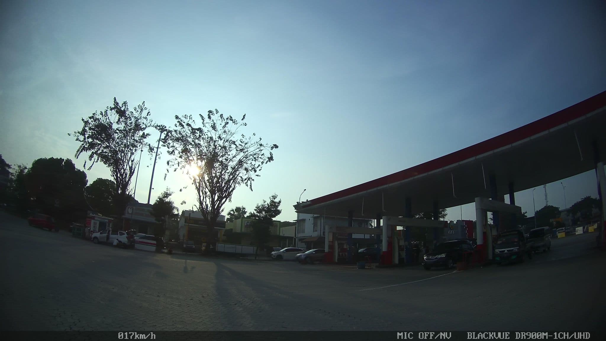 Street view near Dormitory UPI Bandung, Karawang — © kaart5 (CC BY-SA · Mapillary)