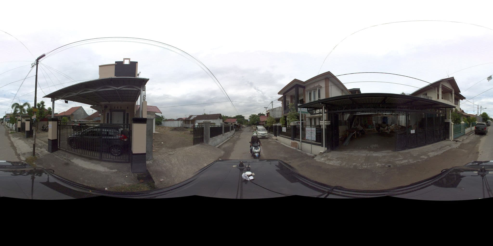 Street view near Kosan Bu Ir, Padang — © sarahantos (CC BY-SA · Mapillary)