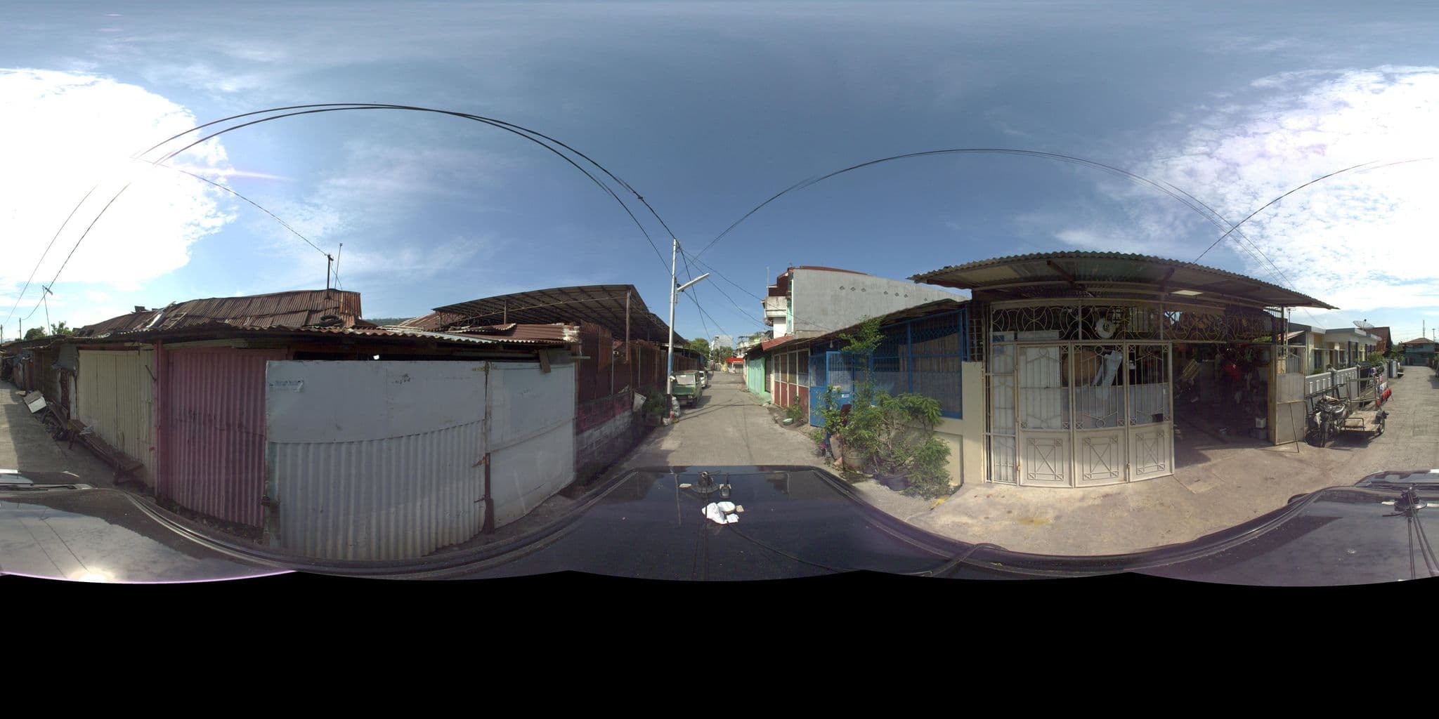 Street view near Hotel Ombilin Heritage, Padang — © sarahantos (CC BY-SA · Mapillary)