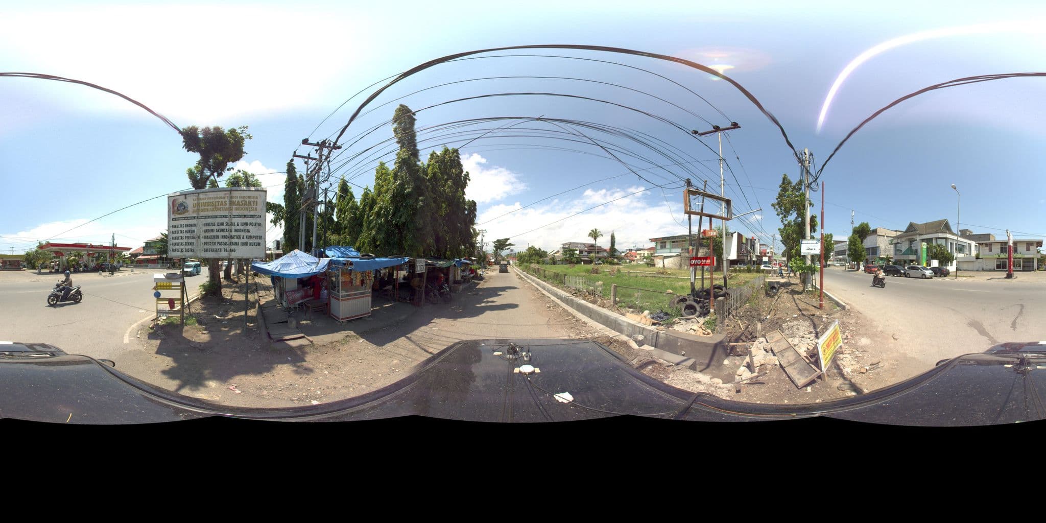 Street view near Hotel Mayang, Padang — © sarahantos (CC BY-SA · Mapillary)