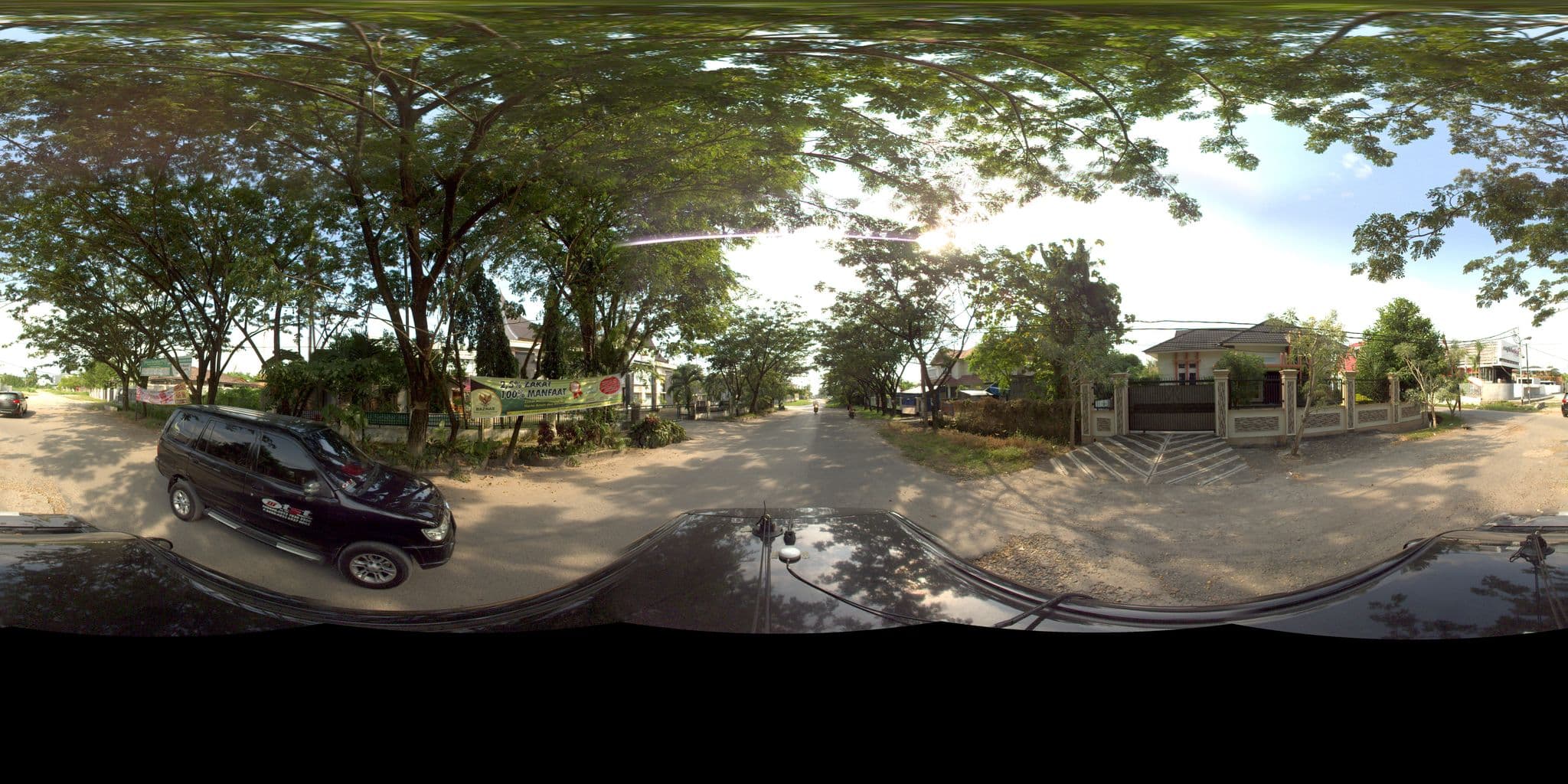 Street view near 334 room pangeran beach hotel, Padang — © sarahantos (CC BY-SA · Mapillary)