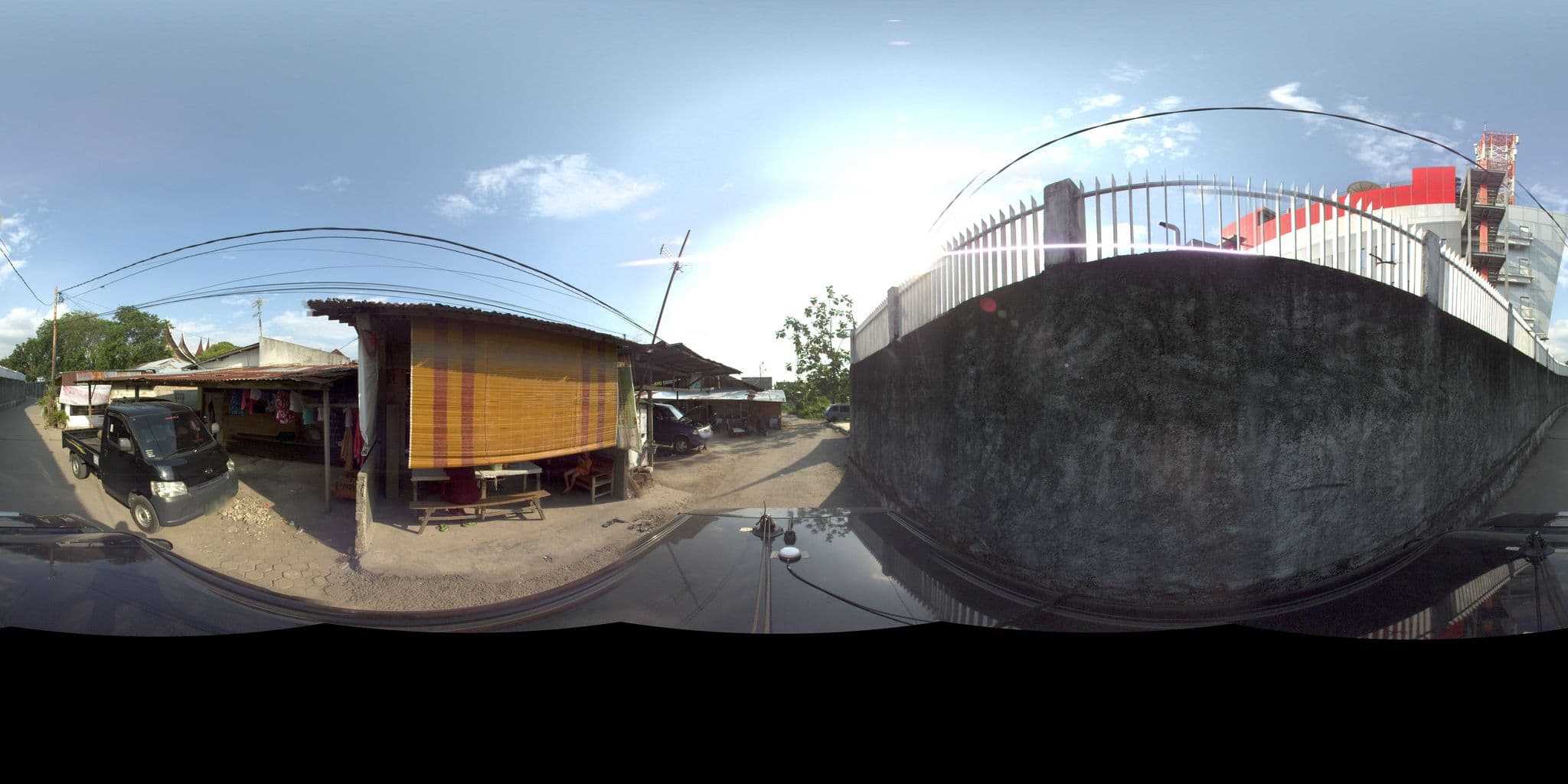 Street view near Hotel Aston tropicana cihampelas, Padang — © sarahantos (CC BY-SA · Mapillary)