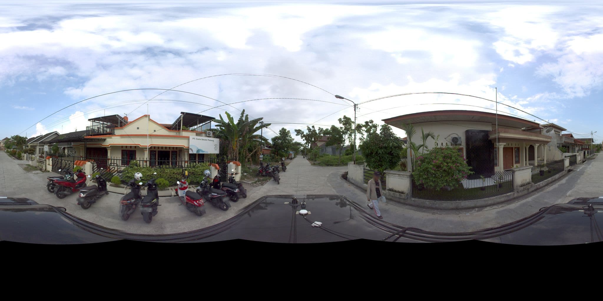 Street view near beachboy sumatera, Padang — © sarahantos (CC BY-SA · Mapillary)
