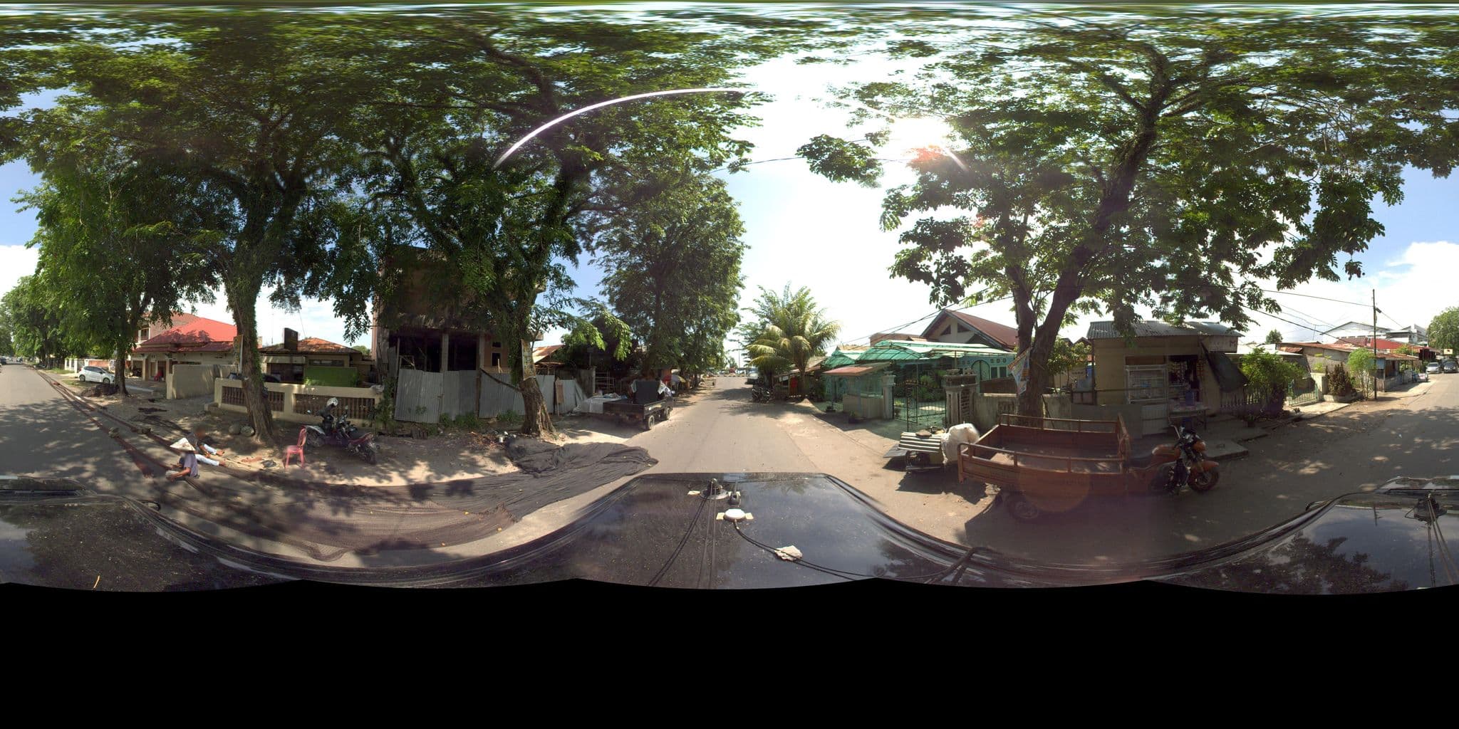Street view near Elinoor Guest House, Padang — © sarahantos (CC BY-SA · Mapillary)