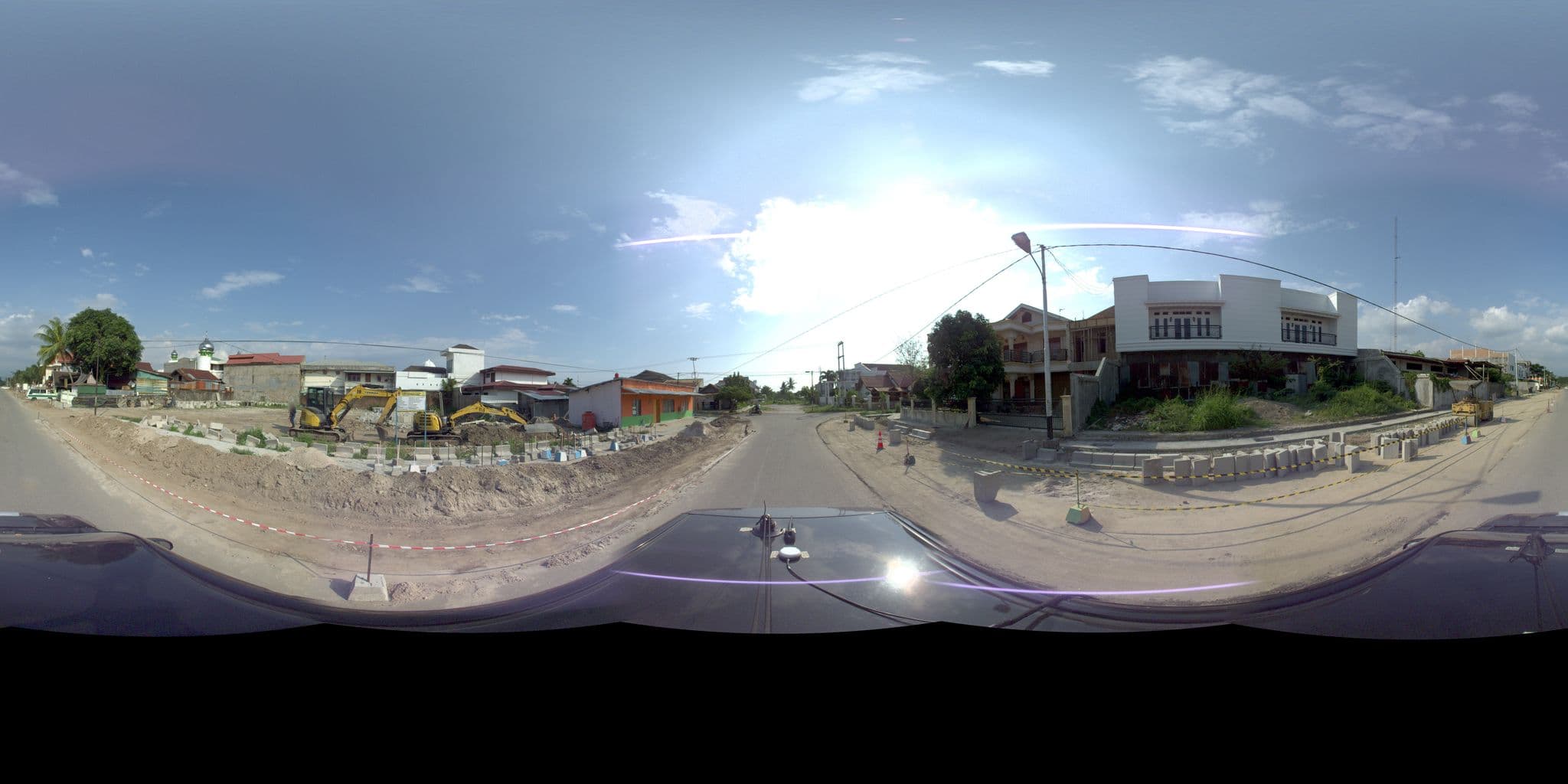 Street view near Sriwijaya Hotel, Padang — © sarahantos (CC BY-SA · Mapillary)