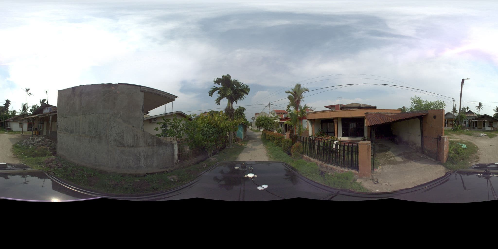 Street view near Wisma Lapai Jaya Blok J2, Padang — © sarahantos (CC BY-SA · Mapillary)