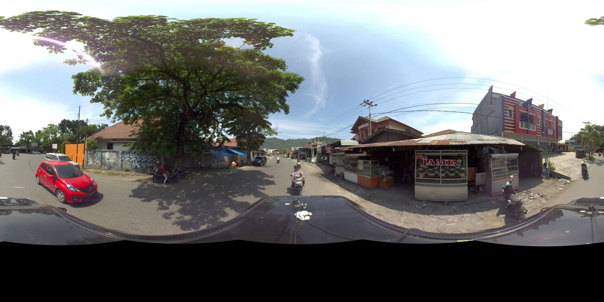 Street view near Hotel Ranah Bundo, Padang — © sarahantos (CC BY-SA · Mapillary)