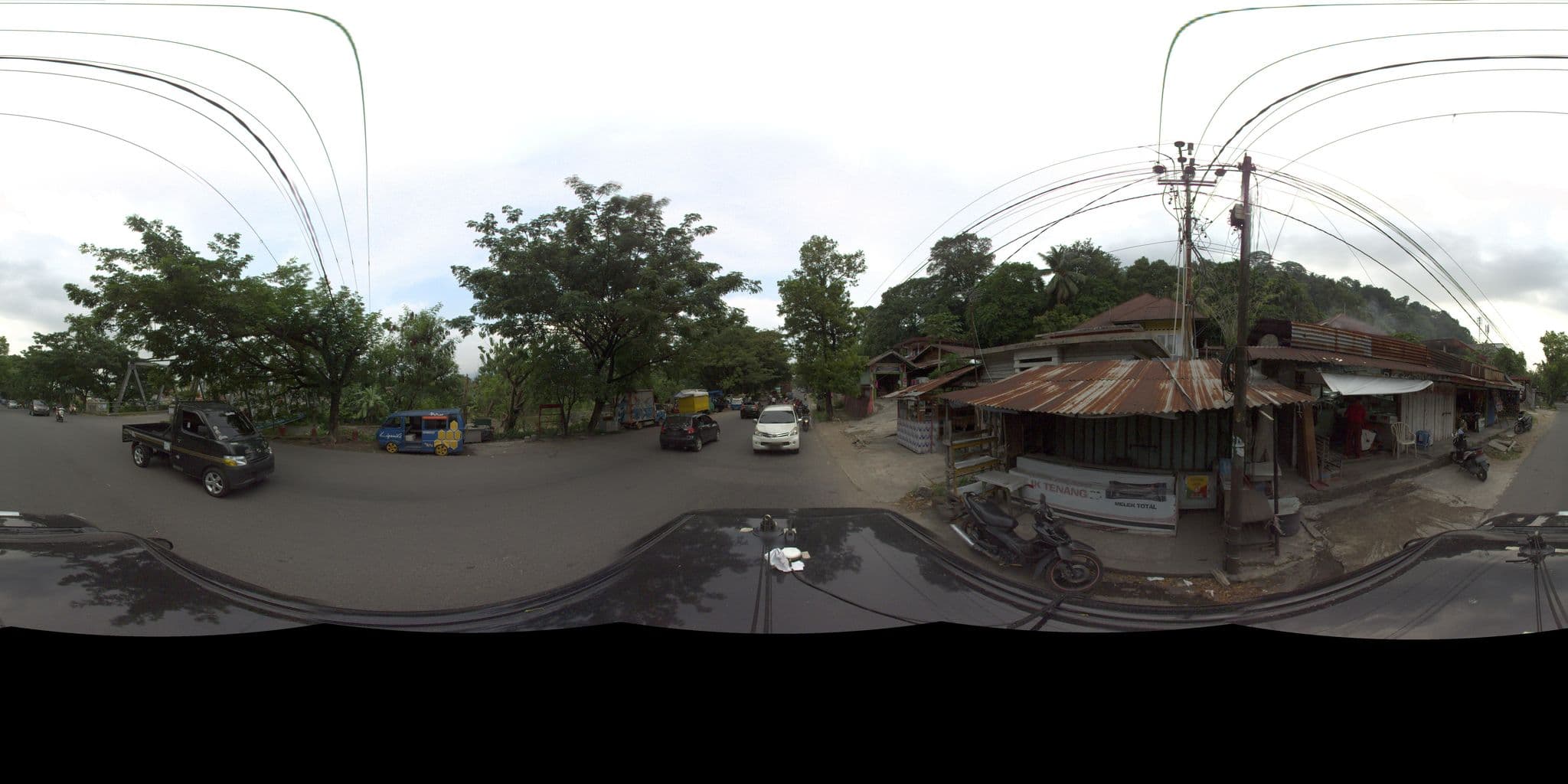 Street view near Hotel HW Padang, Padang — © sarahantos (CC BY-SA · Mapillary)