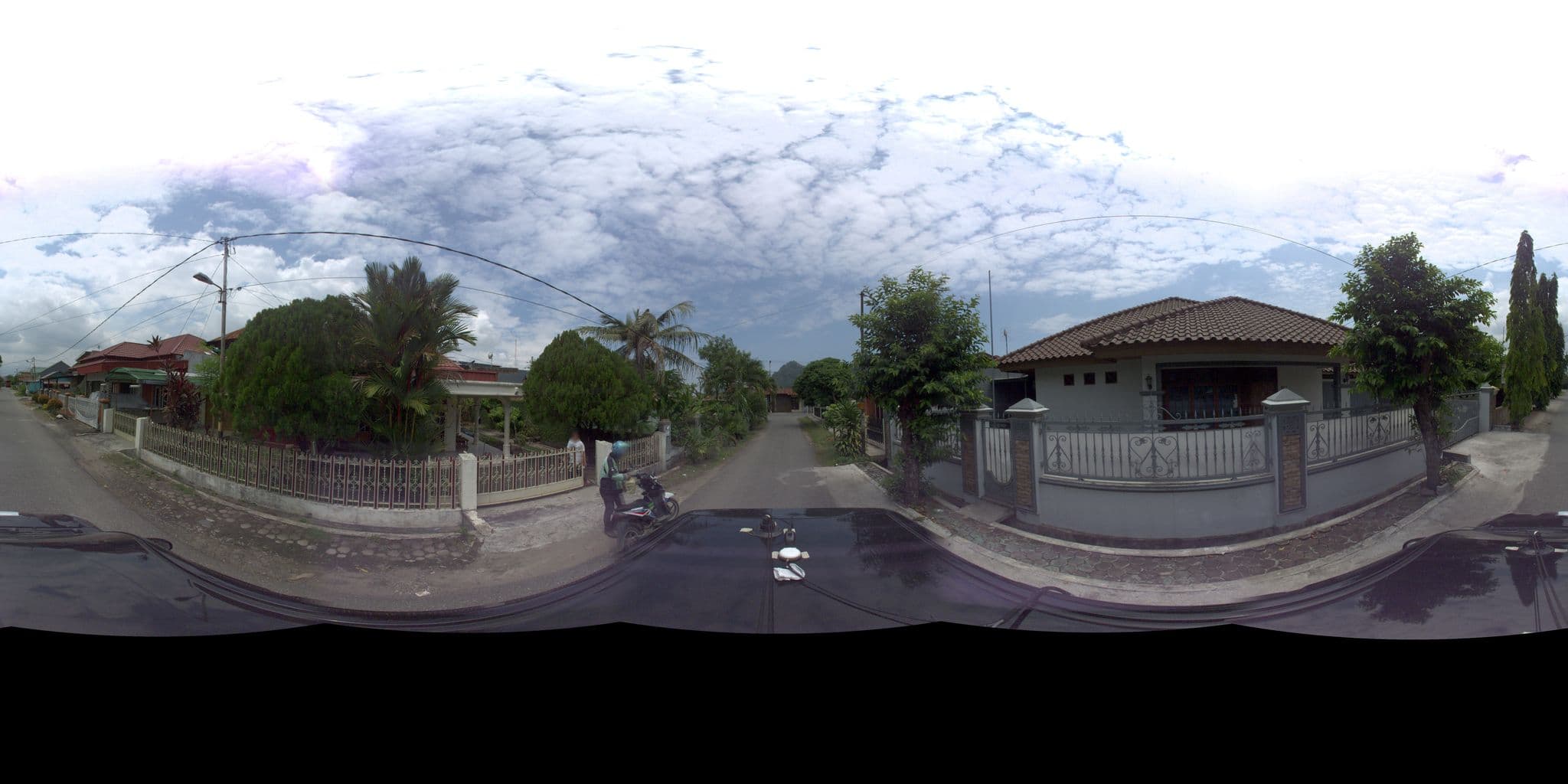 Street view near Grand Ina Muara Hotel, Padang — © sarahantos (CC BY-SA · Mapillary)