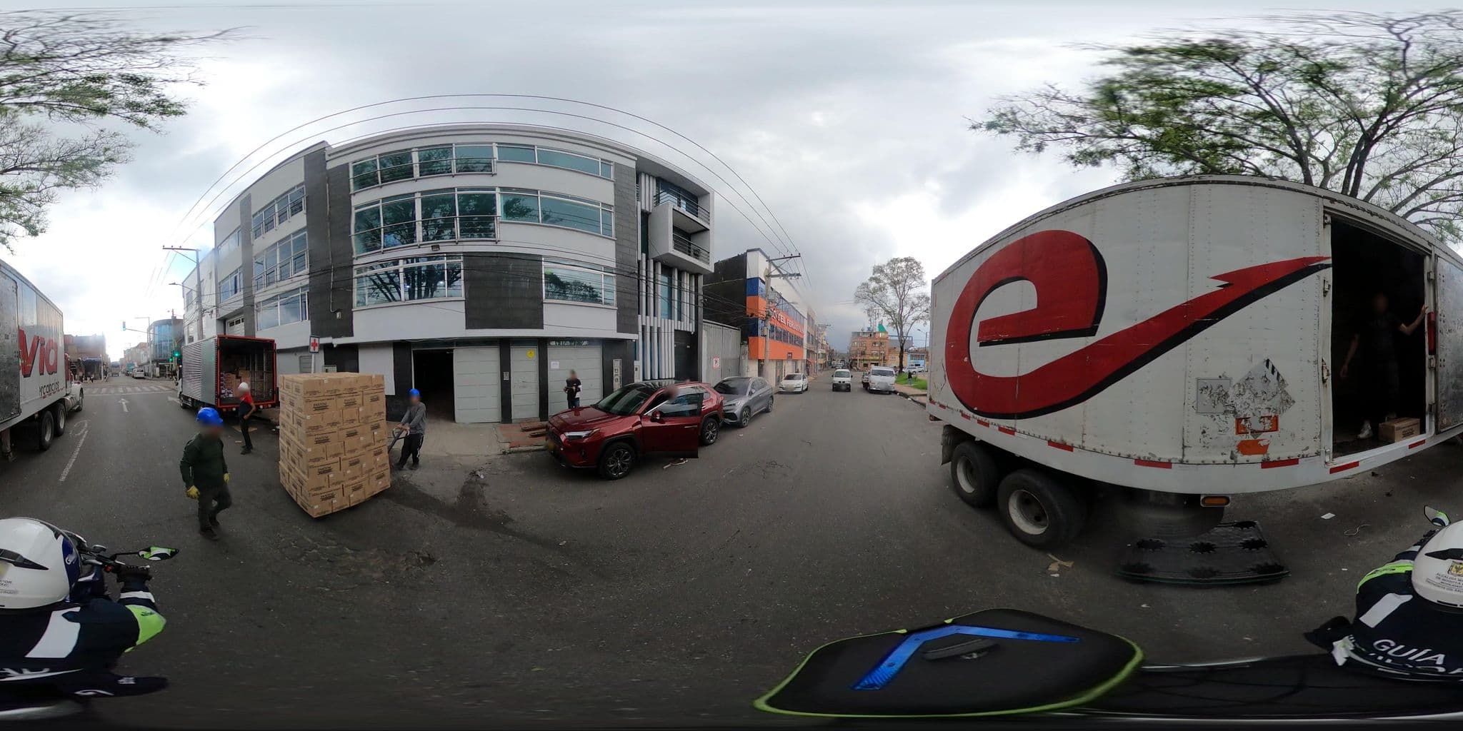 Street view near Hotel Ferias Park, Barrio San Luis