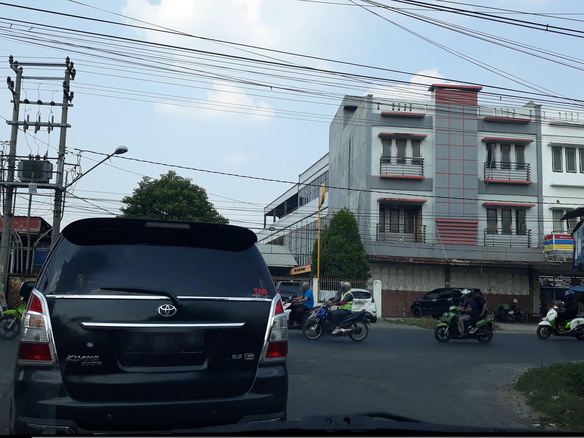 Street view near Symfoni hotel, Baturaja — © Kaart_Local (CC BY-SA · Mapillary)
