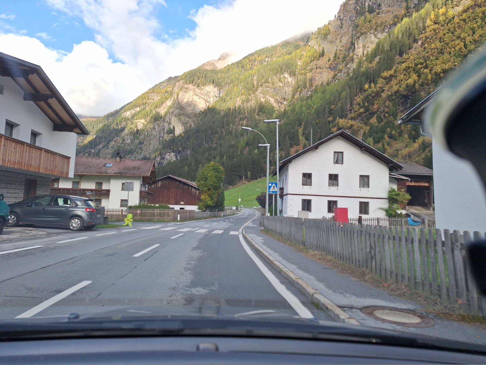 Street view near Apart Beate, Ried im Oberinntal — © Langfahrer (CC BY-SA · Mapillary)