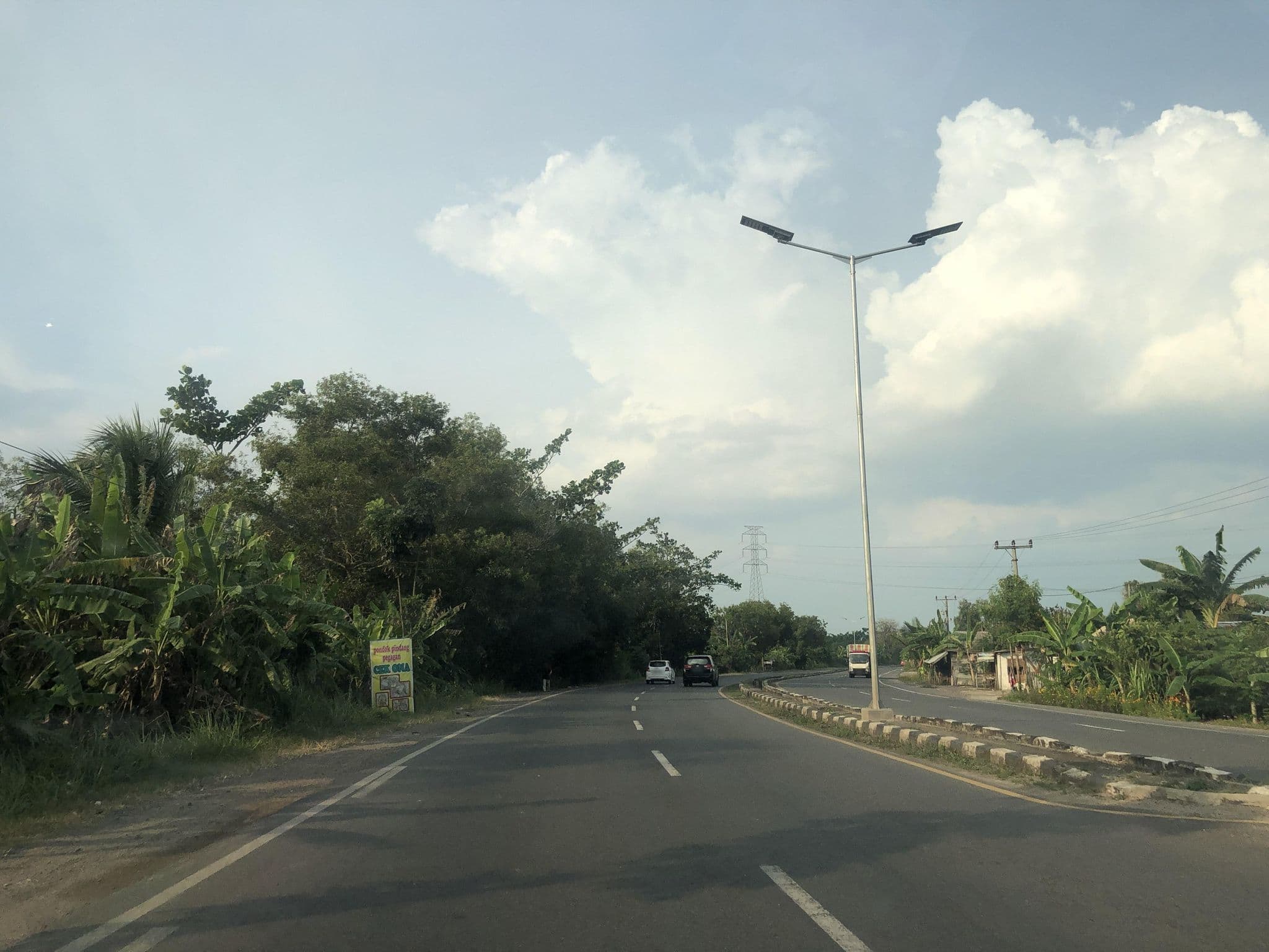 Street view near Central City Hotel, Indralaya — © Kaart_Local (CC BY-SA · Mapillary)
