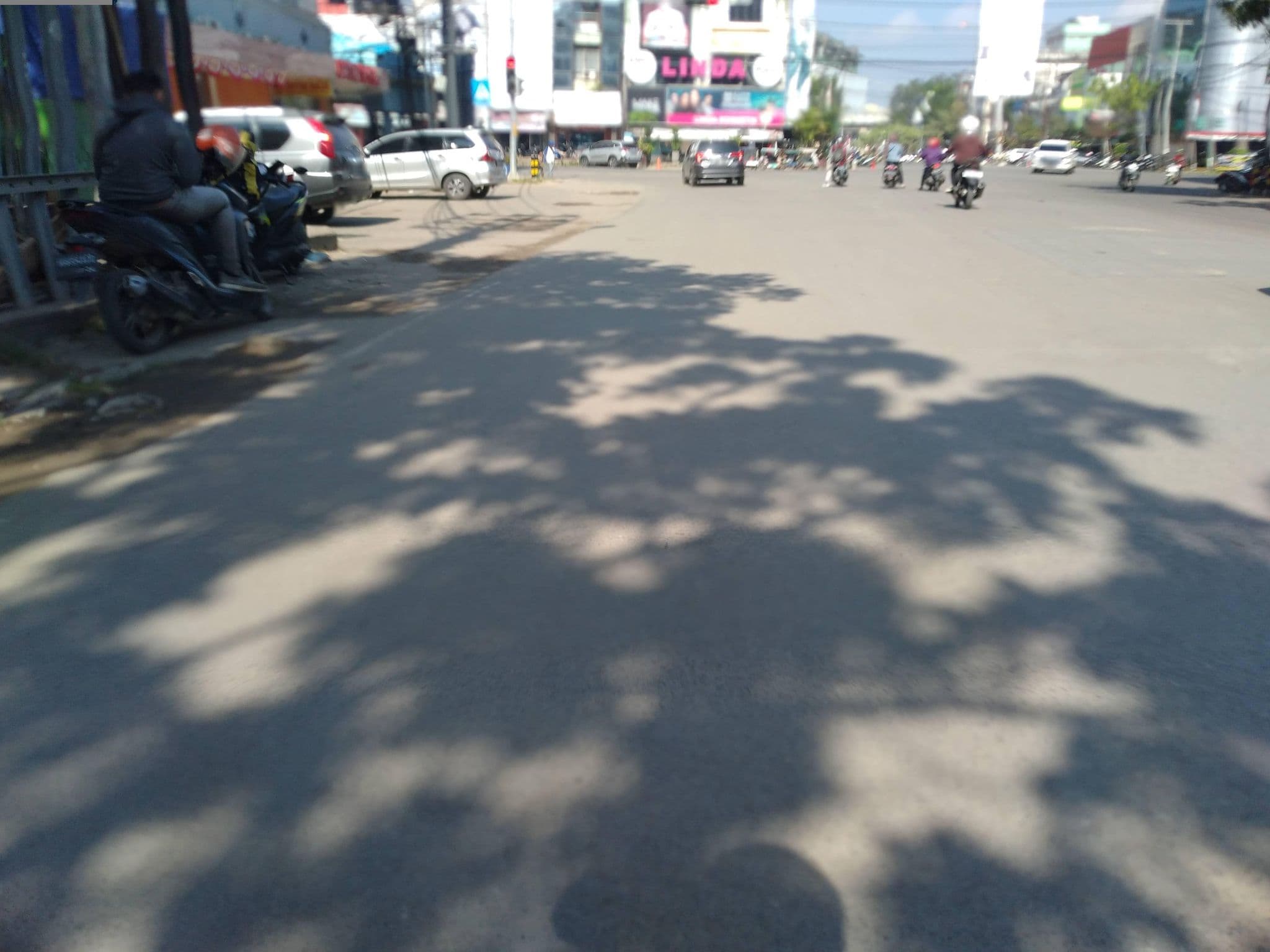 Street view near Mess siblings, Palembang — © Kaart_Local (CC BY-SA · Mapillary)