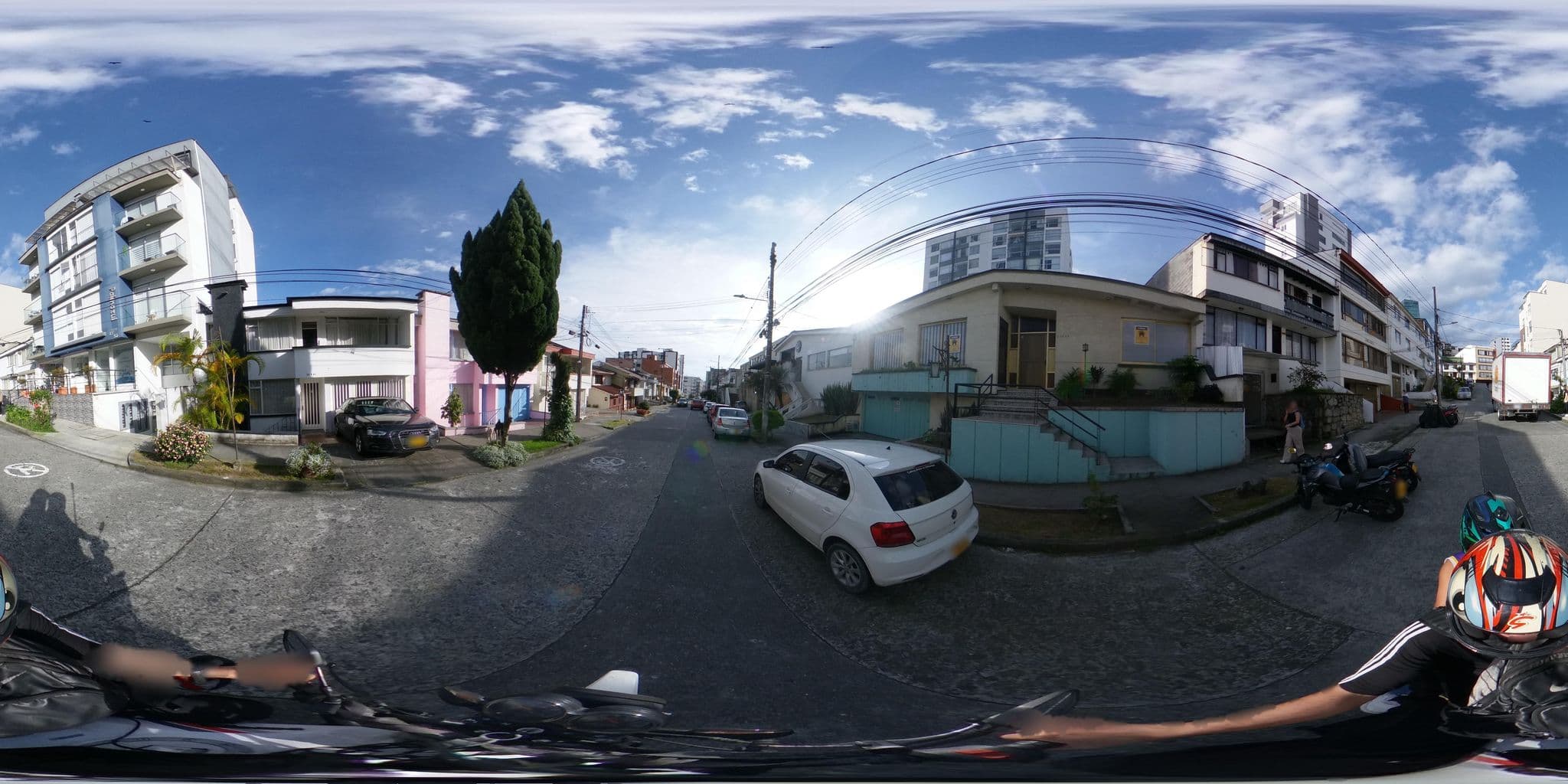 Street view near Humanday Hostel, Manizales — © masora (CC BY-SA · Mapillary)