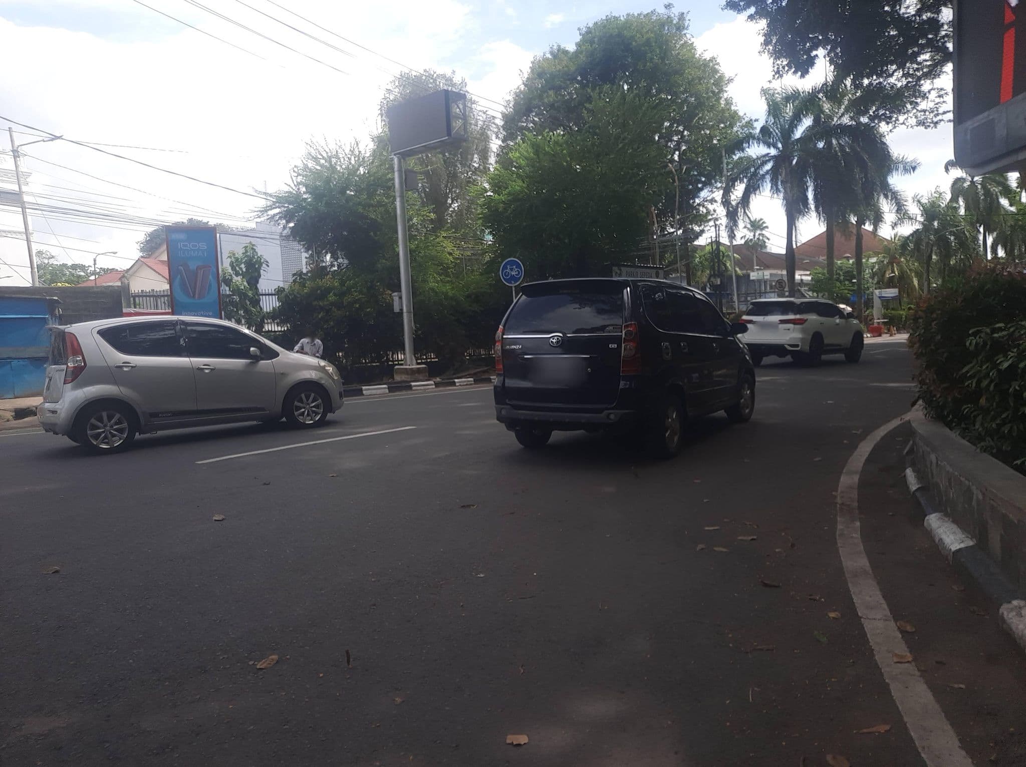 Street view near Hotel Pradha, Palembang — © DerBar (CC BY-SA · Mapillary)