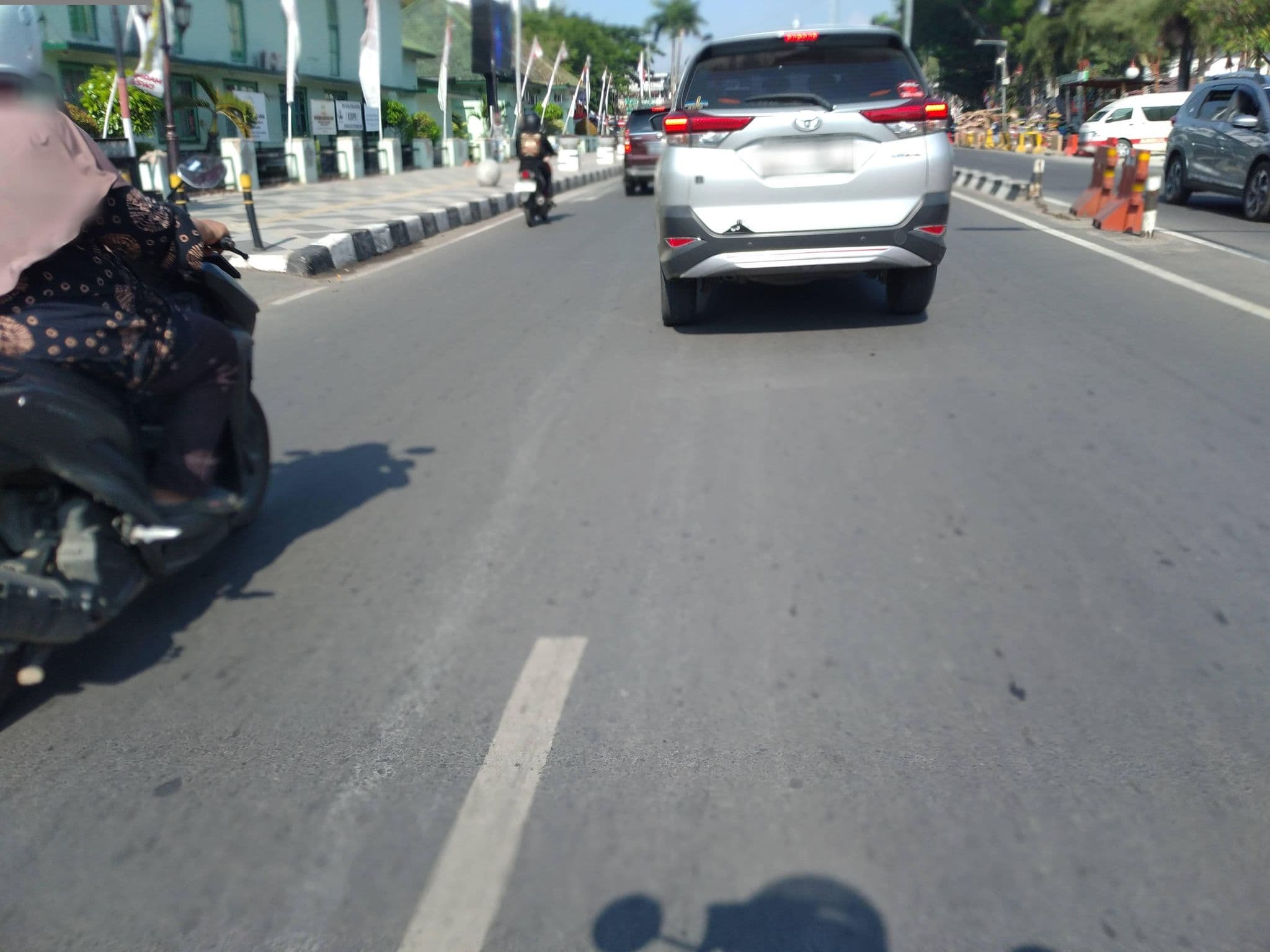 Street view near Hotel grand duta,palembang, Palembang — © Kaart_Local (CC BY-SA · Mapillary)