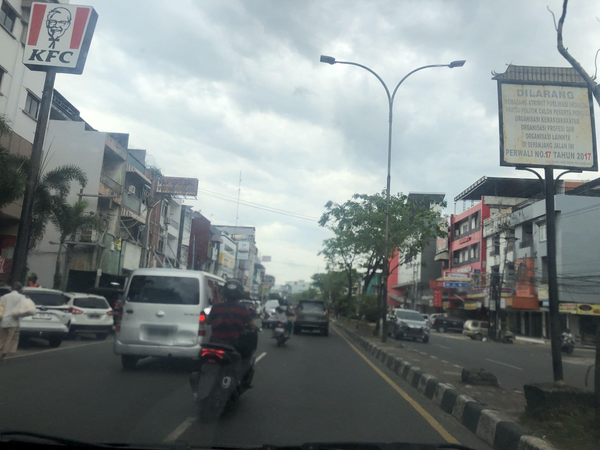 Street view near Royal Asia Hotel, Palembang — © rbelladinak_kaart (CC BY-SA · Mapillary)