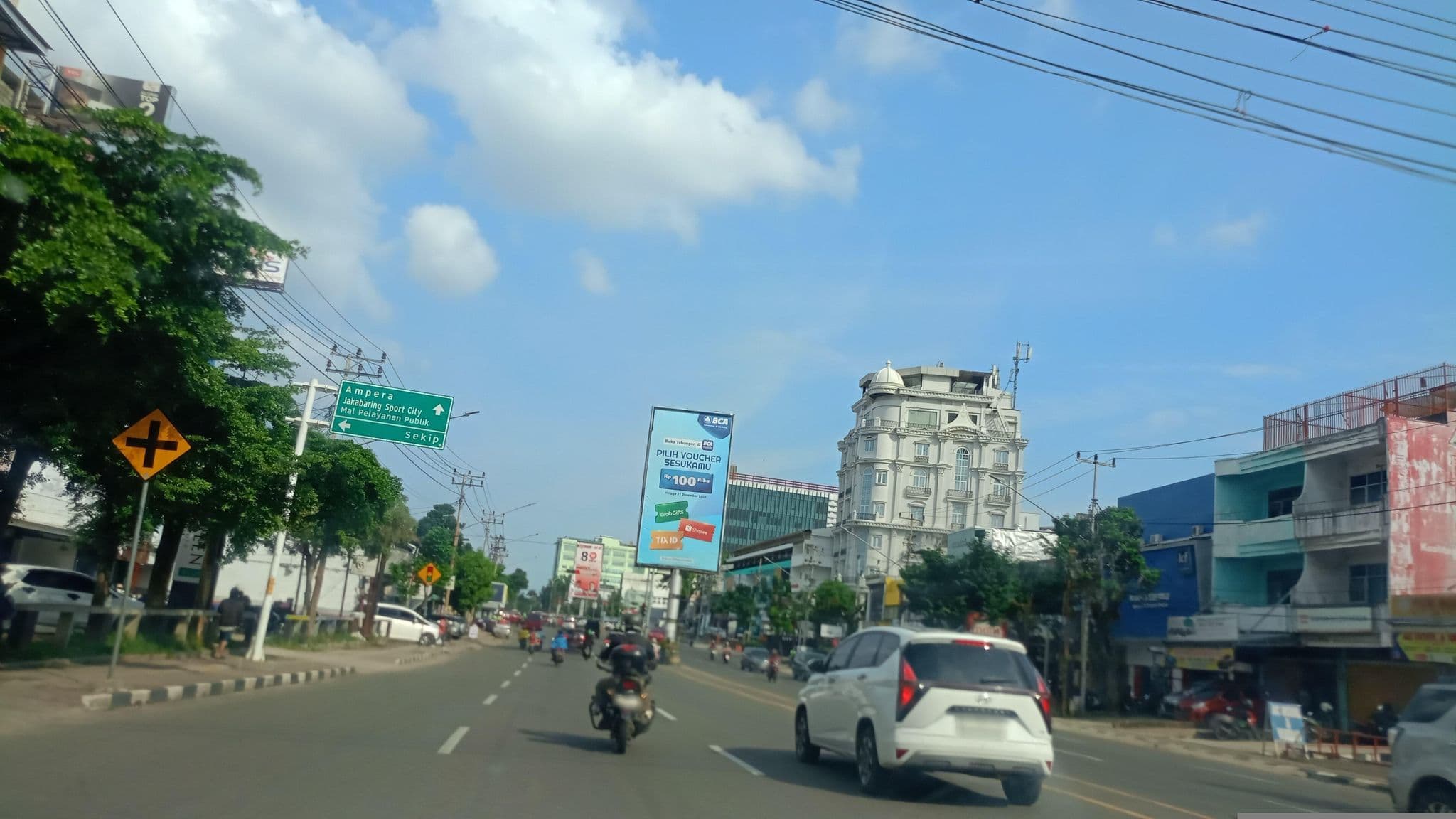 Street view near Relasi hotel, Palembang — © Kaart_Local (CC BY-SA · Mapillary)