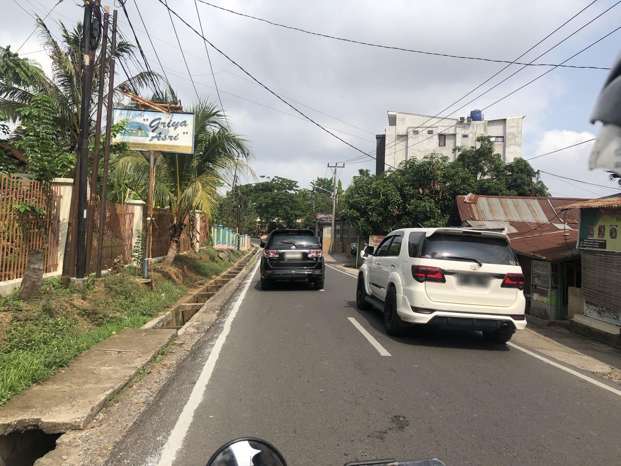 Street view near Mess Unsri, Palembang — © Kaart_Local (CC BY-SA · Mapillary)