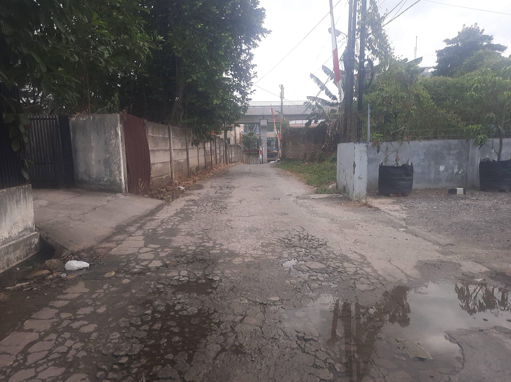 Street view near Hotel Alam Sutera, Palembang — © Kaart_Local (CC BY-SA · Mapillary)