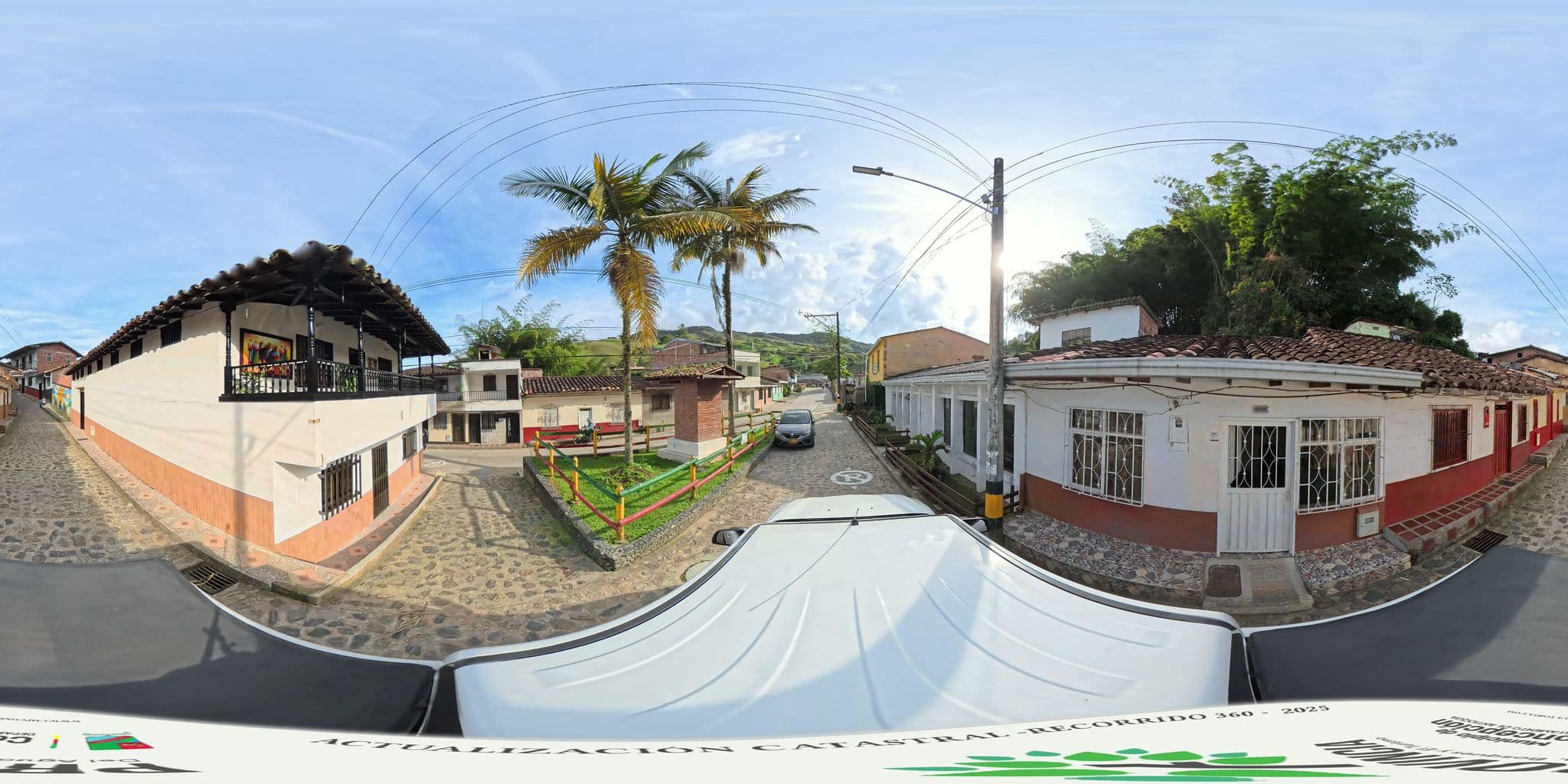 Street view near Hogar Juvenil Campesino, Barbosa — © CMPCONSULTORIA (CC BY-SA · Mapillary)
