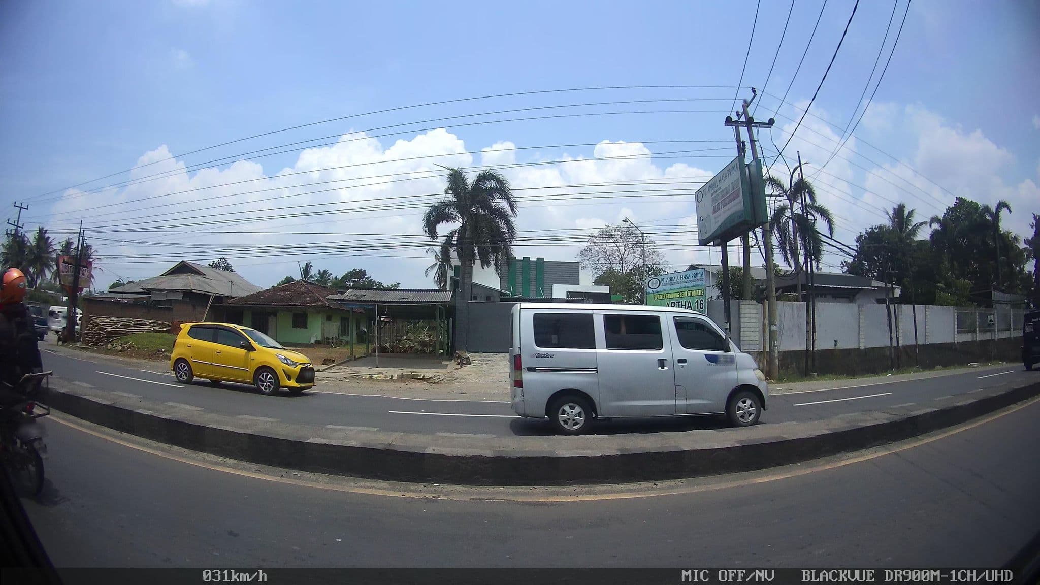 Street view near Harris Hotel Sunset Road Bali, Bandar Lampung — © kaart_2 (CC BY-SA · Mapillary)