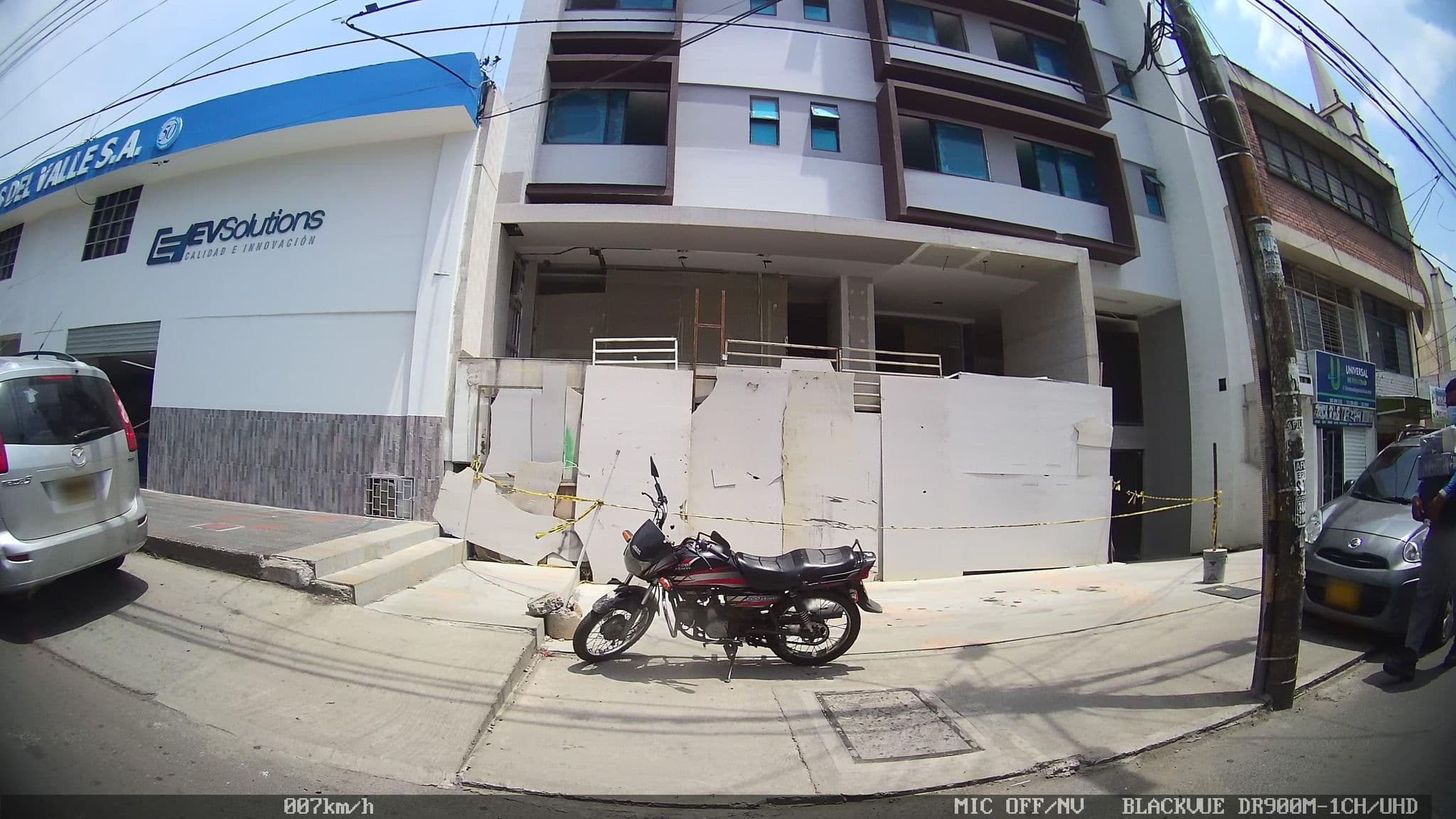 Street view near Hotel Cali Real, Cali — © kaart_2 (CC BY-SA · Mapillary)