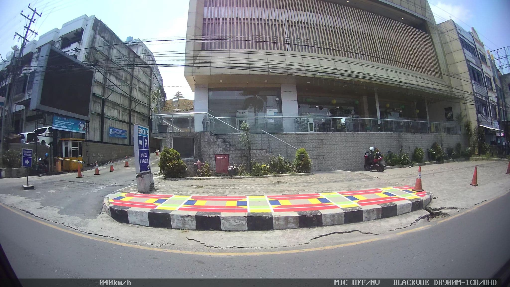 Street view near Horison Hotel Swimming Pool, Bandar Lampung — © kaart_2 (CC BY-SA · Mapillary)