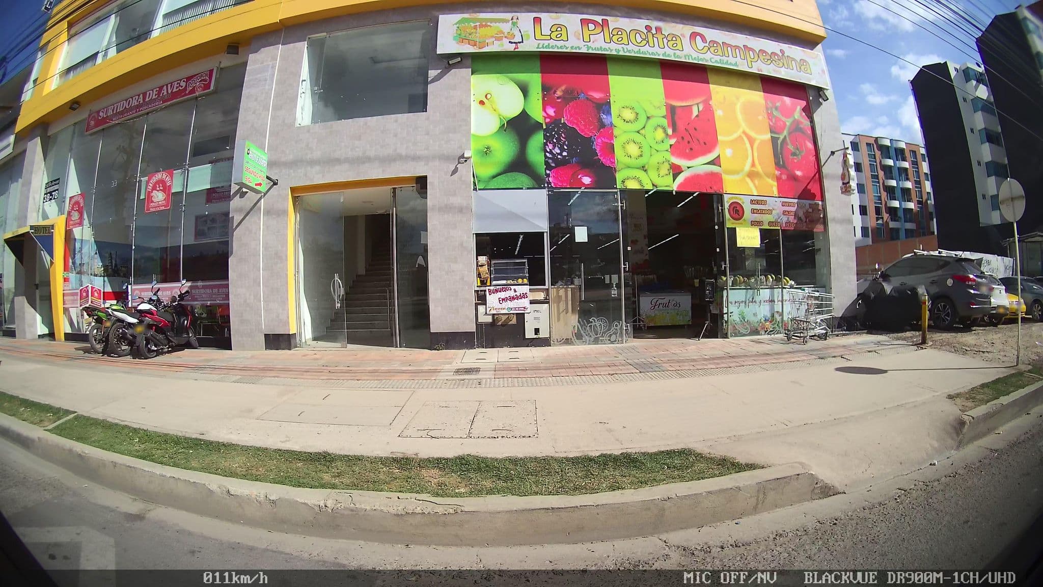 Street view near Aristo Gold, Tunja — © kaart_2 (CC BY-SA · Mapillary)