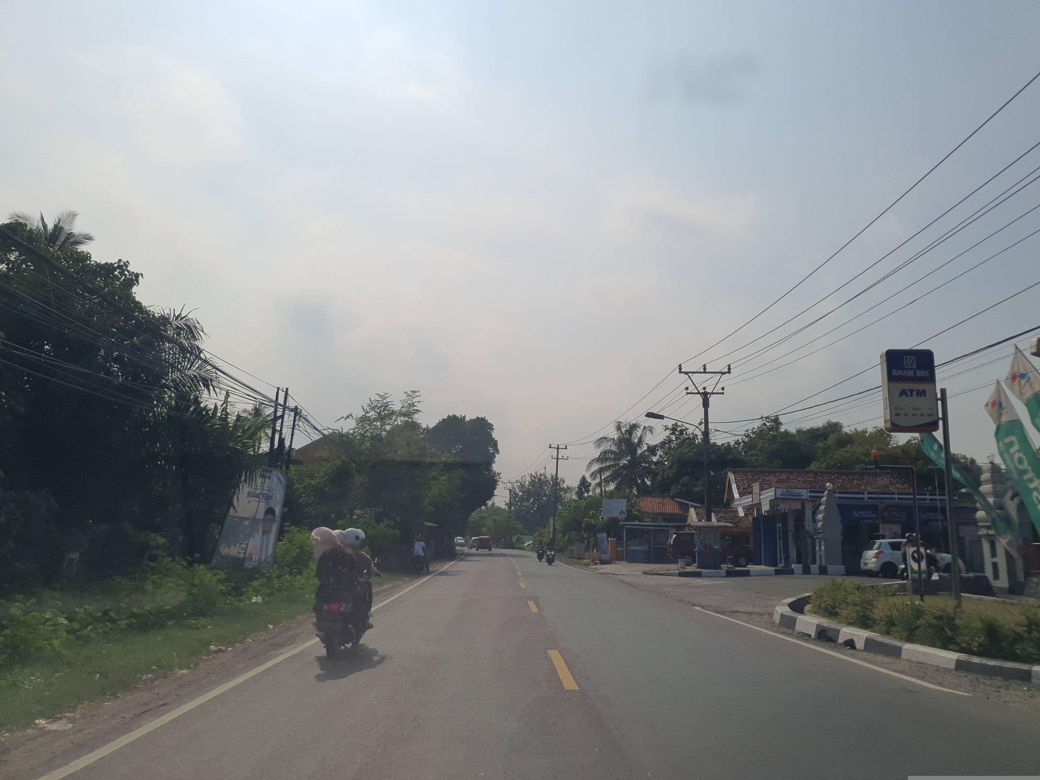 Street view near Anyer cottage, Cilegon — © FotoPeta (CC BY-SA · Mapillary)