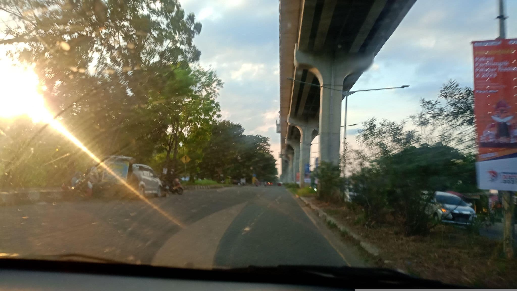 Street view near Hotel Grand Putri Sriwijaya Syariah, Palembang — © Kaart_Local (CC BY-SA · Mapillary)