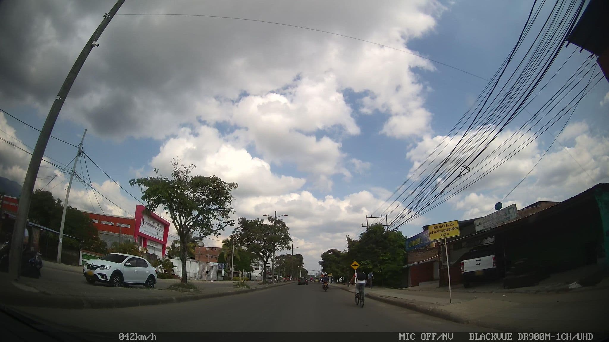 Street view near Paso Ancho, Ibagué — © kaart_2 (CC BY-SA · Mapillary)