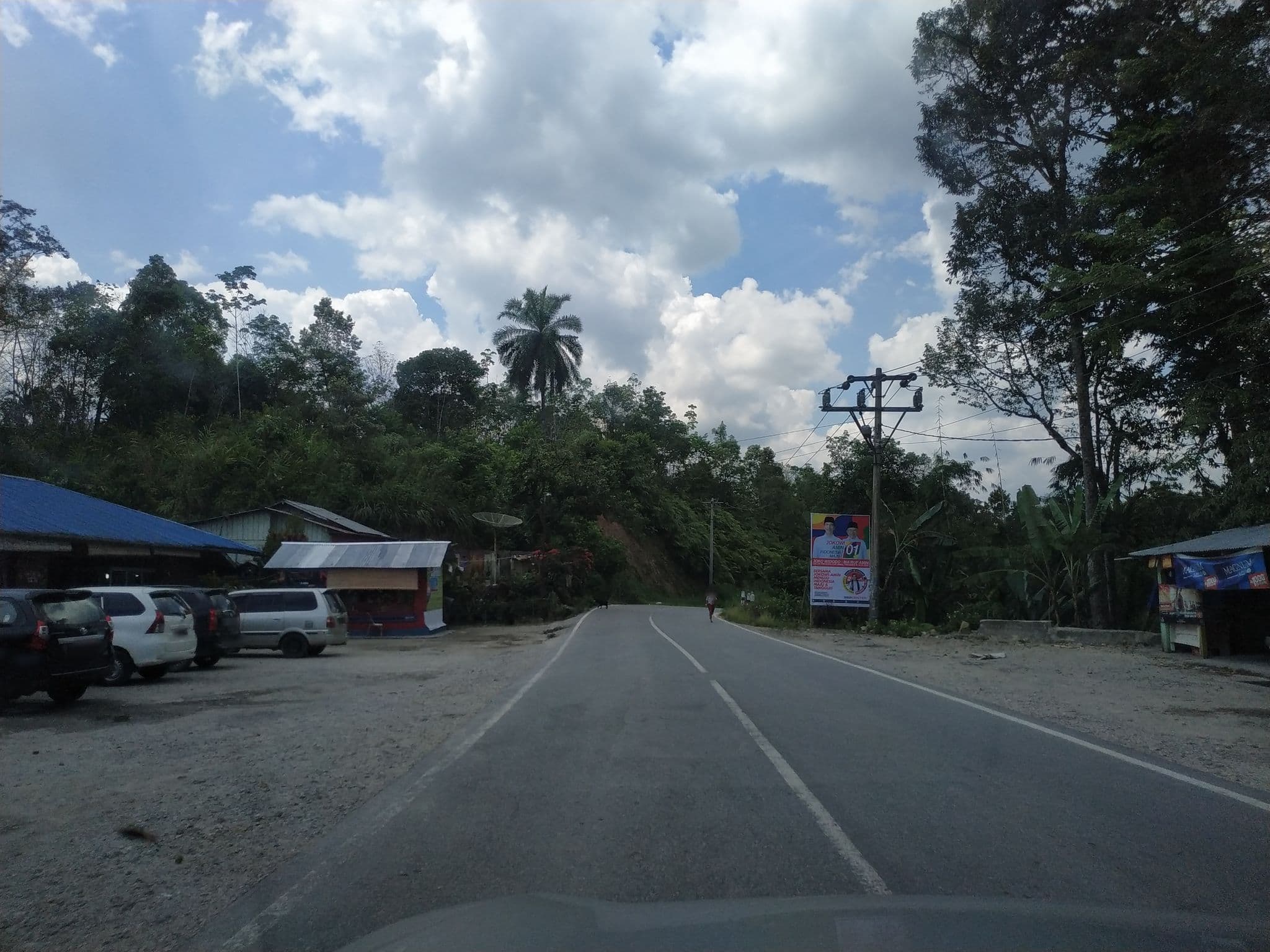 Street view near Boli-Boli Cafe, Tarutung — © yeniprimasari3094 (CC BY-SA · Mapillary)