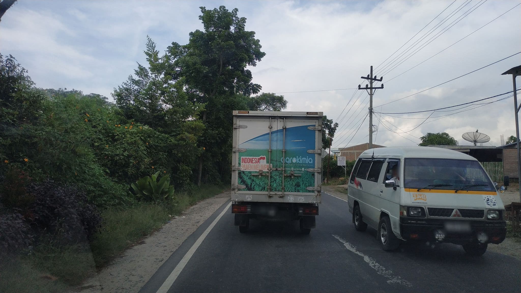 Street view near Razes Kost, Parmonangan — © yeniprimasari3094 (CC BY-SA · Mapillary)