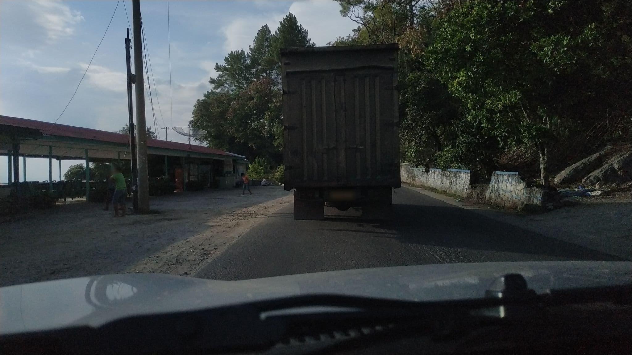 Street view near Lake view,Siantar Hotel, Parapat — © yeniprimasari3094 (CC BY-SA · Mapillary)