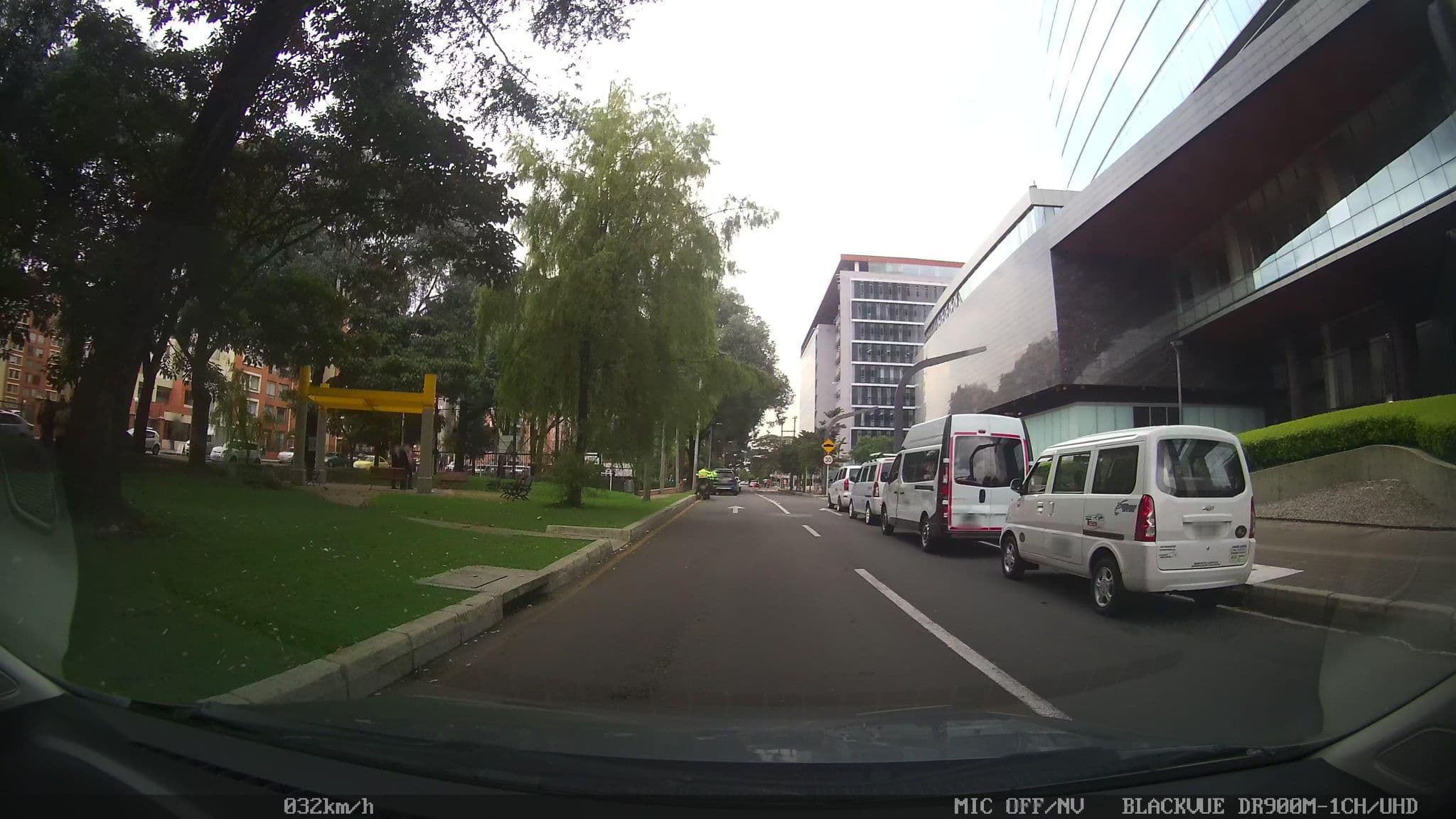 Street view near Grand Hyatt, Bogotá
