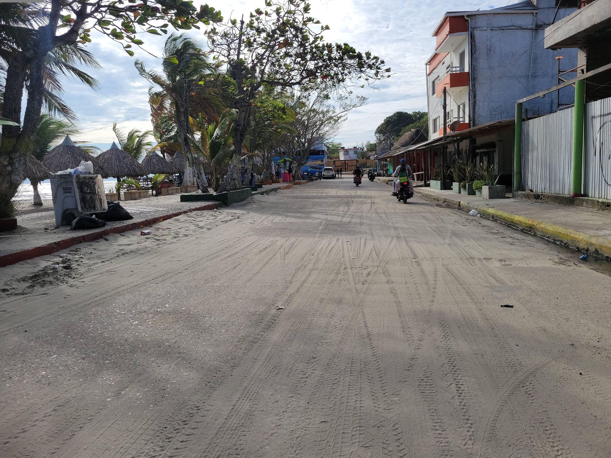 Street view near Hotel San Sebastián de Urabá, Necoclí — © luishernandezj10 (CC BY-SA · Mapillary)