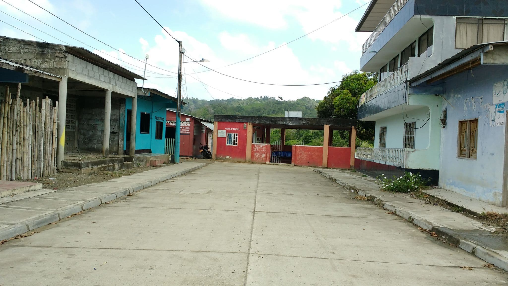 Street view near Hotel Pinar del Rio, Acandí — © kleper (CC BY-SA · Mapillary)