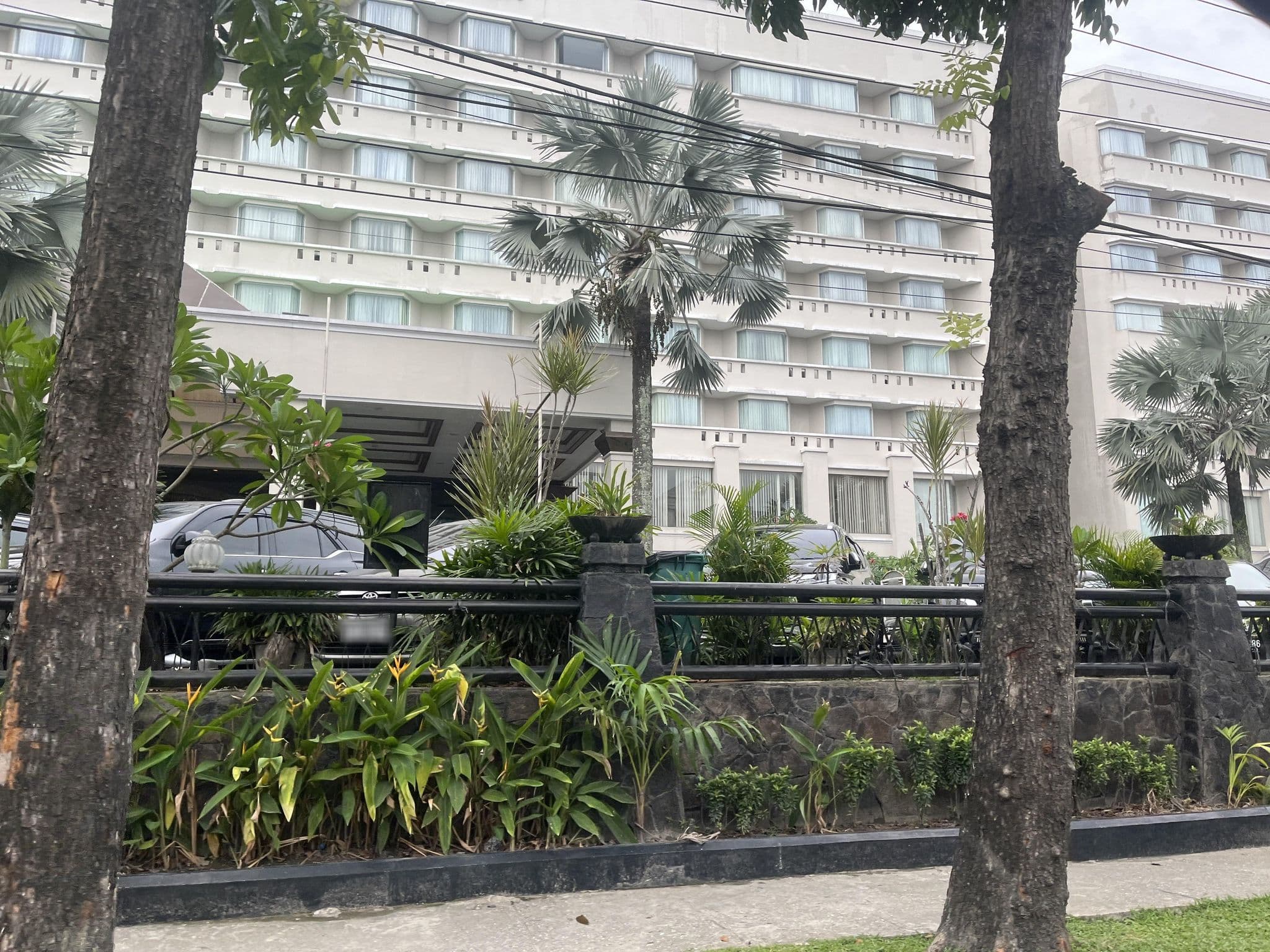 Street view near room 306 pangeran Hotel, Pekanbaru — © haneststs (CC BY-SA · Mapillary)