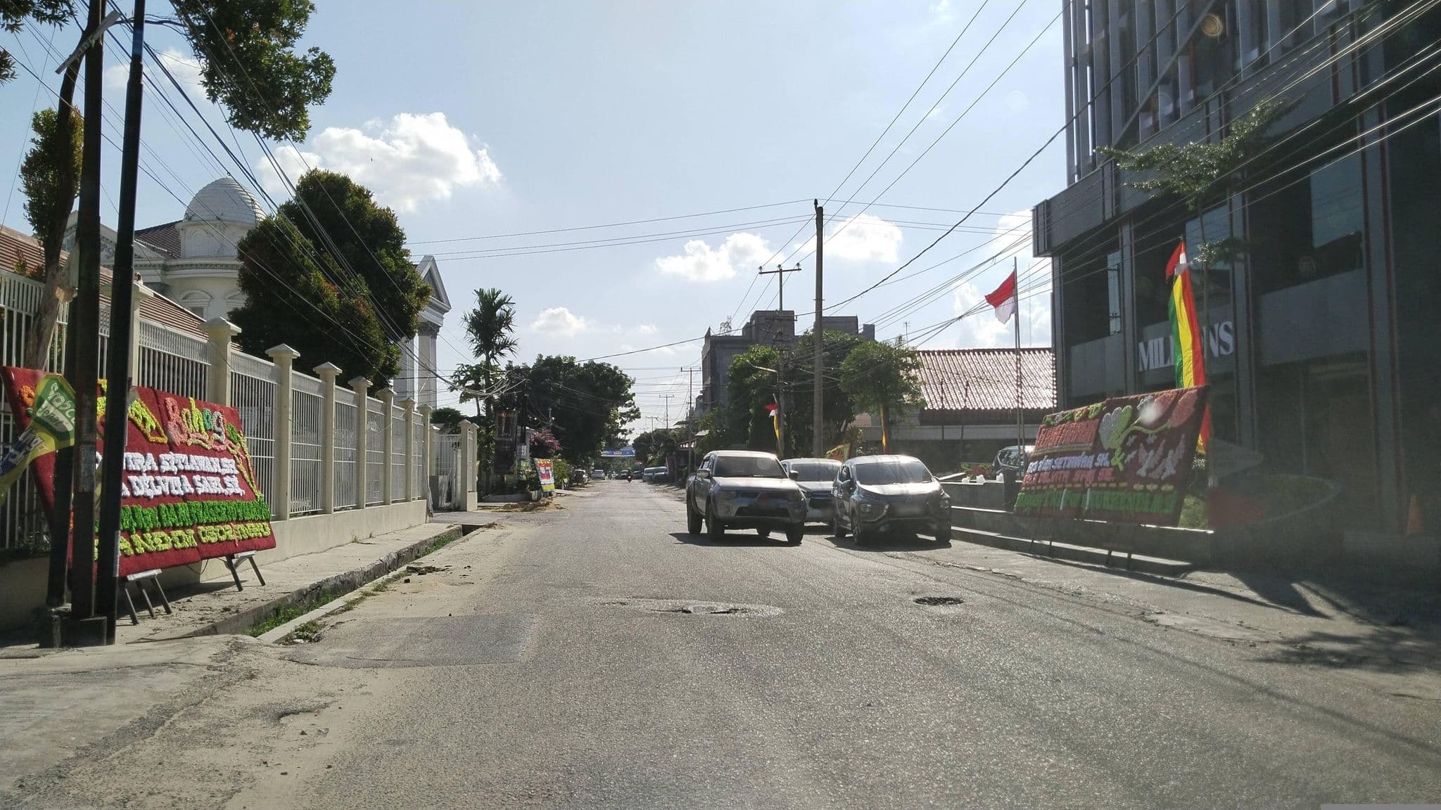 Street view near Airy Kuantan Raya 120 Pekanbaru, Pekanbaru — © Resti123 (CC BY-SA · Mapillary)
