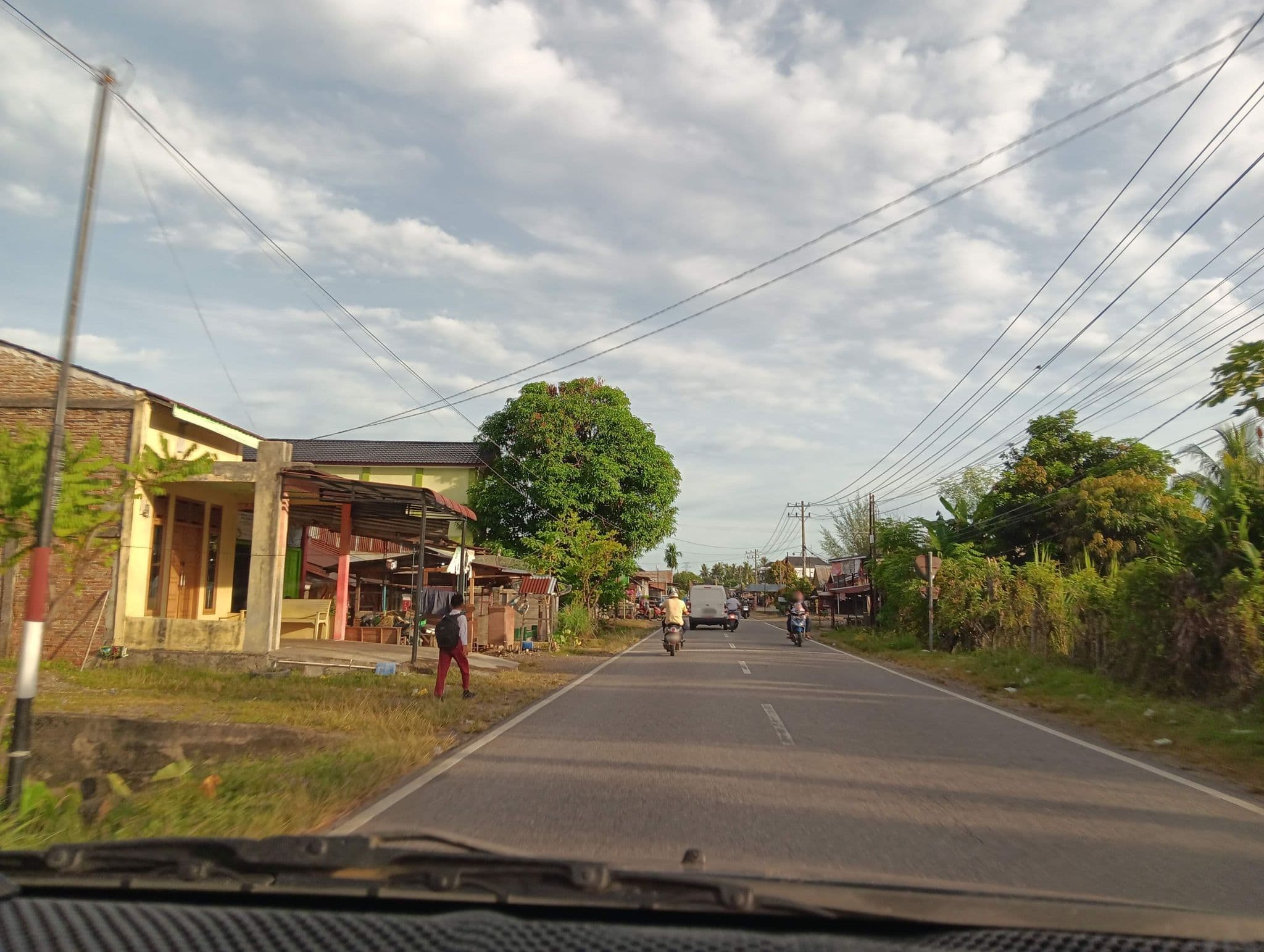 Street view near Hotel 61, Blangpidie — © ikwe (CC BY-SA · Mapillary)